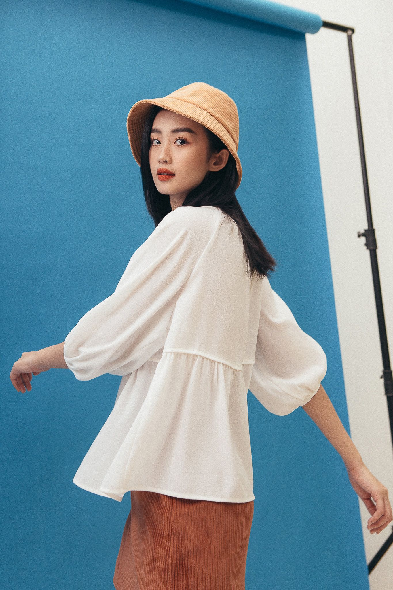 White Puff Sleeve Top