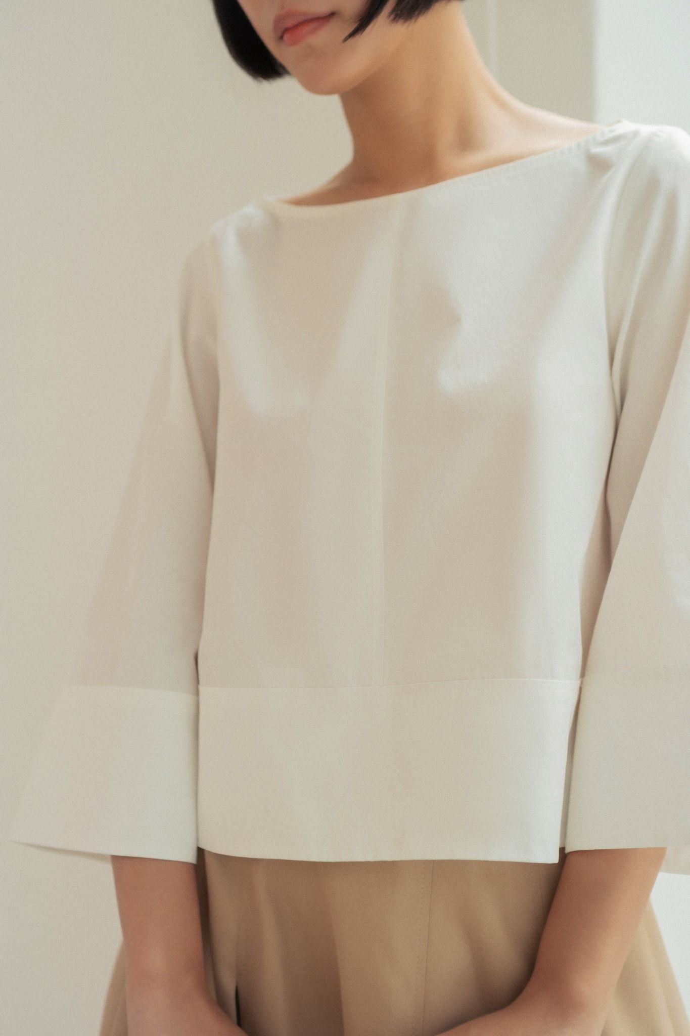  White Boat Poplin Neck Top 