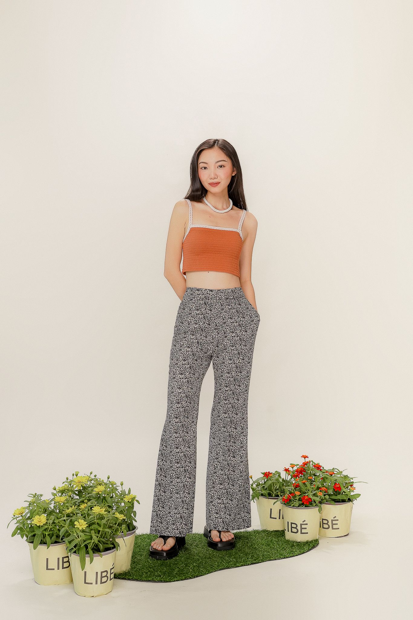  Black Floral Pattern Flared Trousers 