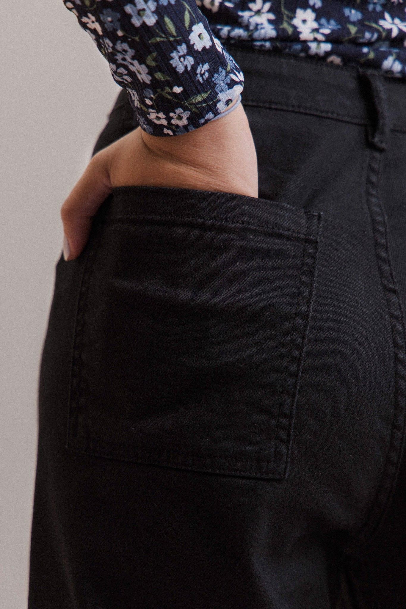 Wide Leg Jeans - Black