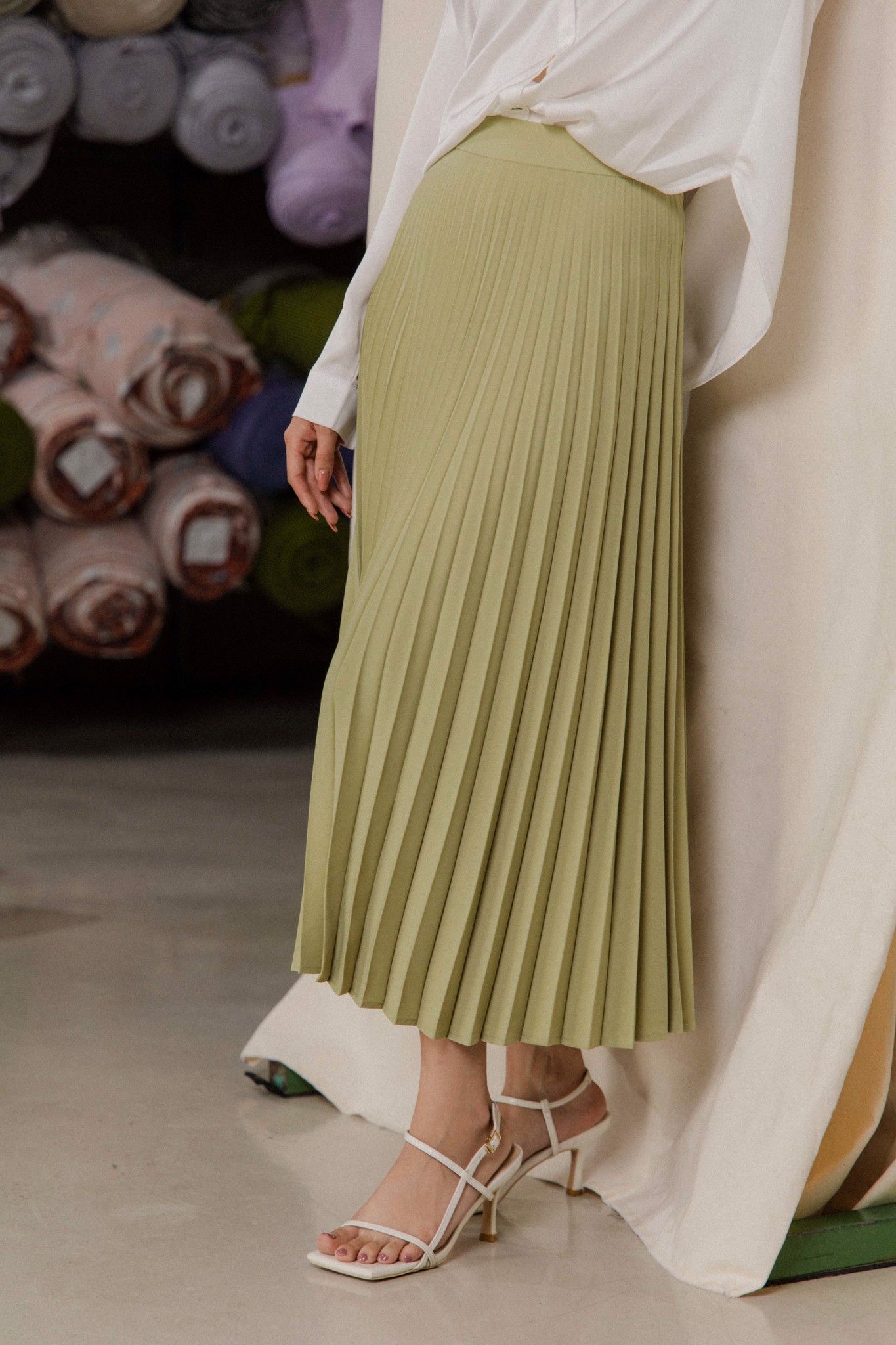 Pleated Midi Skirt - Green