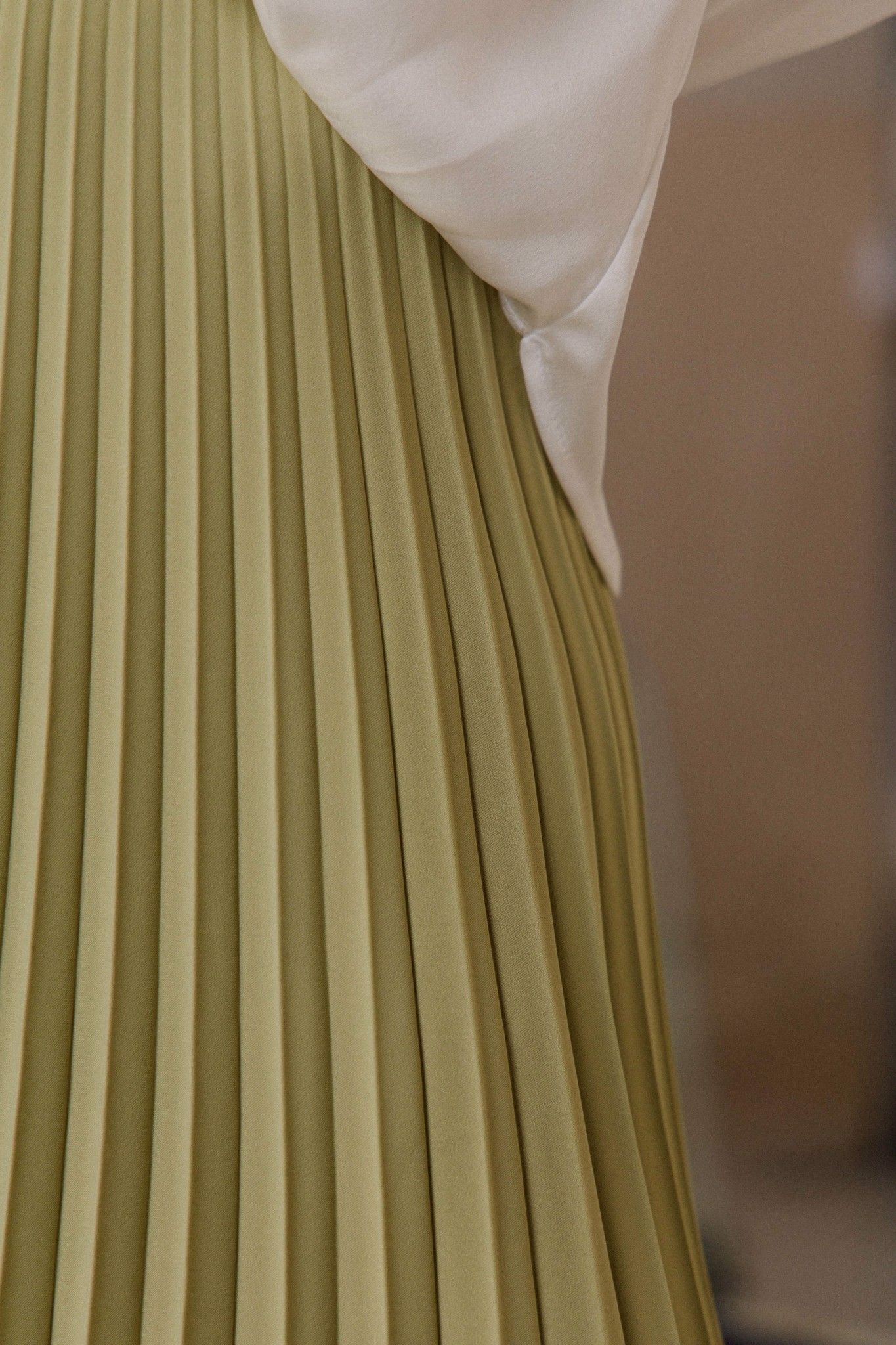 Pleated Midi Skirt - Green