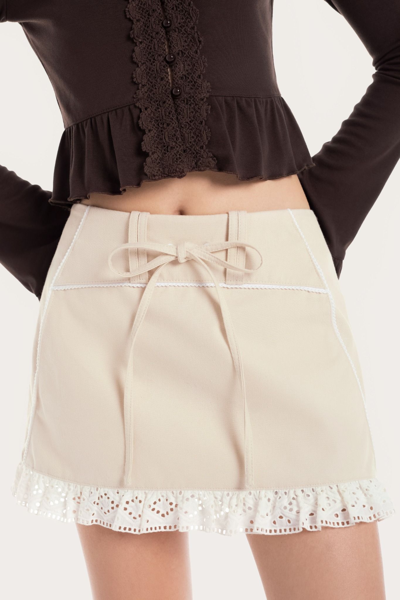  Beige Lace Ruffle Khaki Mini Skirt 