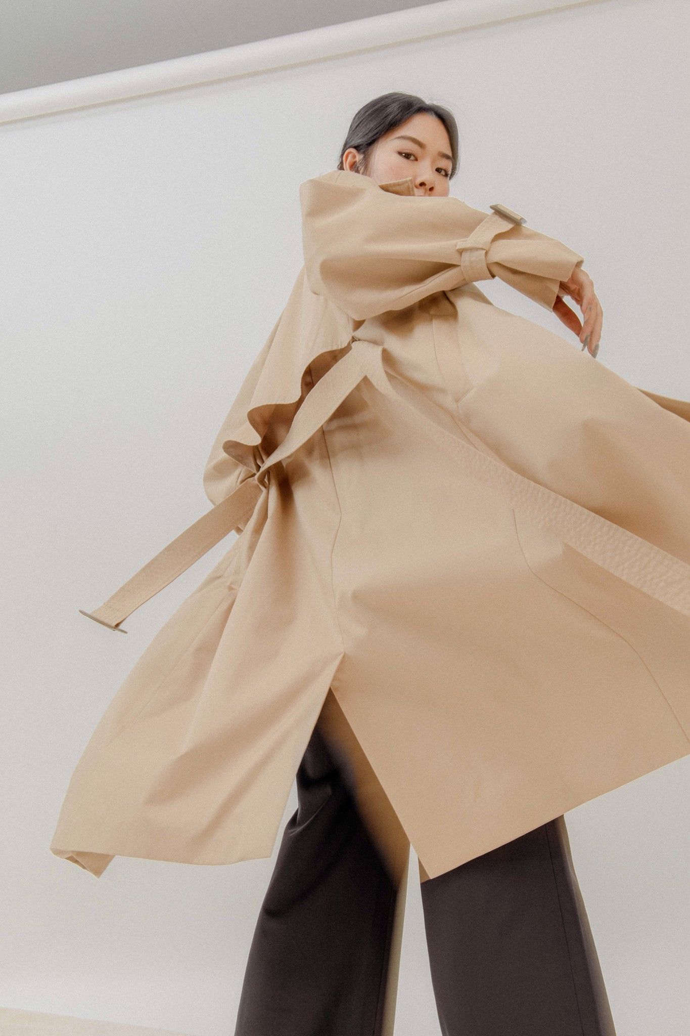 Belted Trenchcoat - Brown