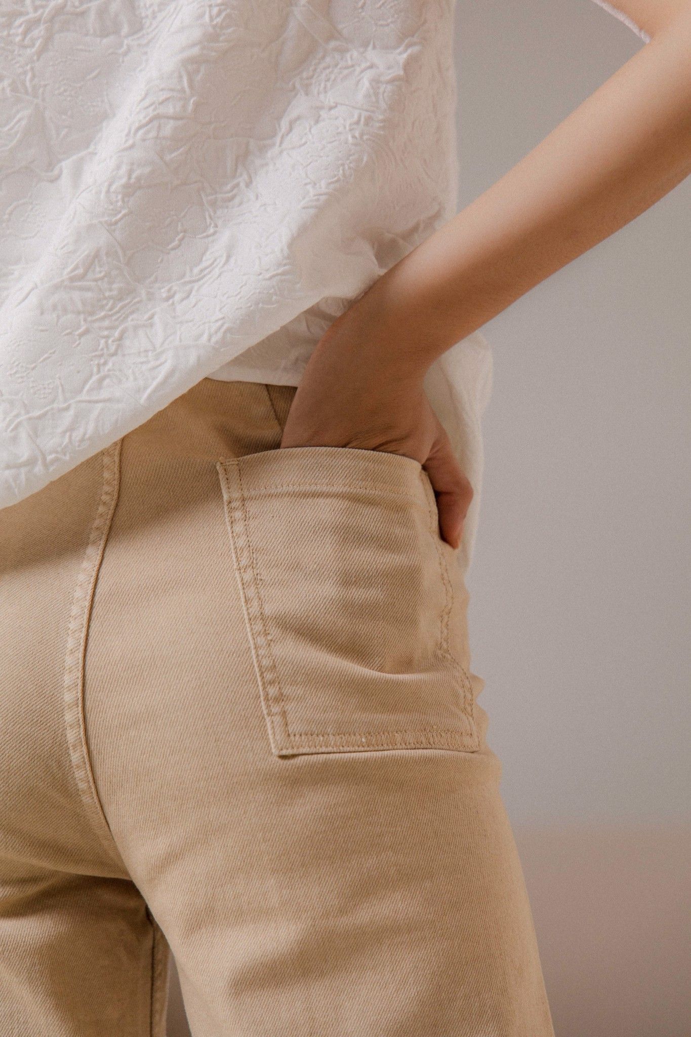 Wide Leg Jeans - Beige