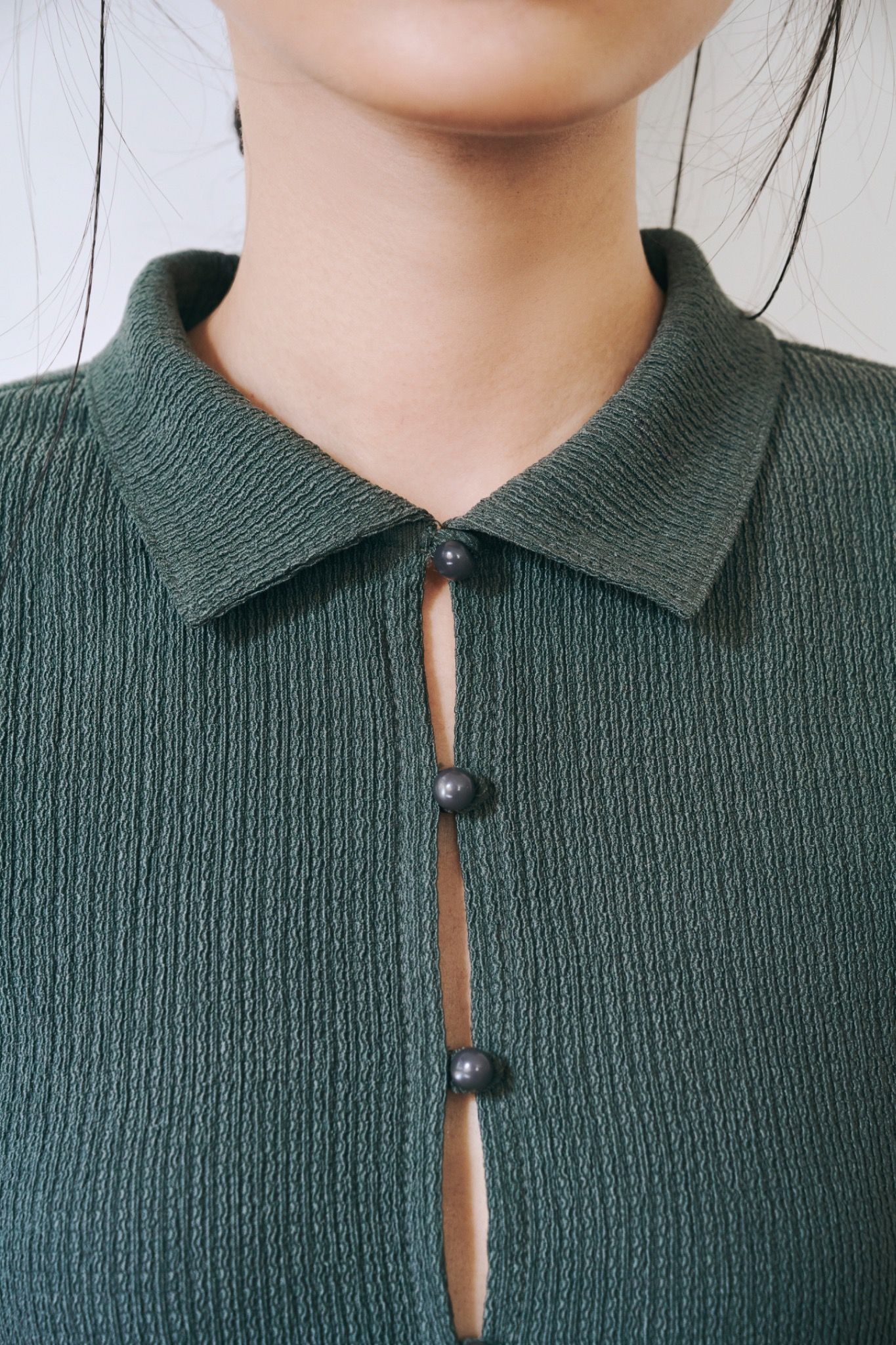 Dark Green Button-up Short Sleeve Top