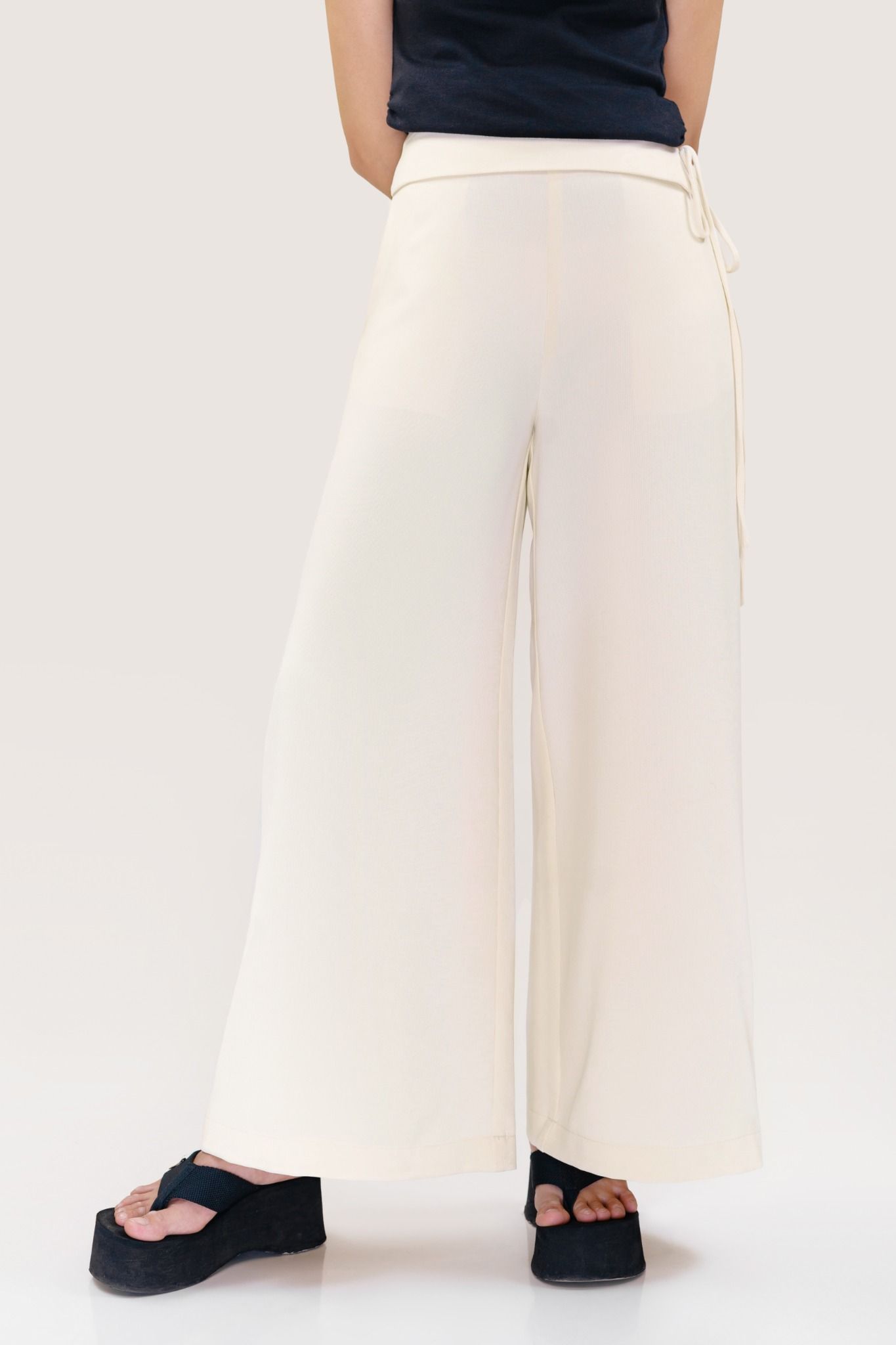  Cream High-Waisted Wide Leg Trousers With Side Flat 