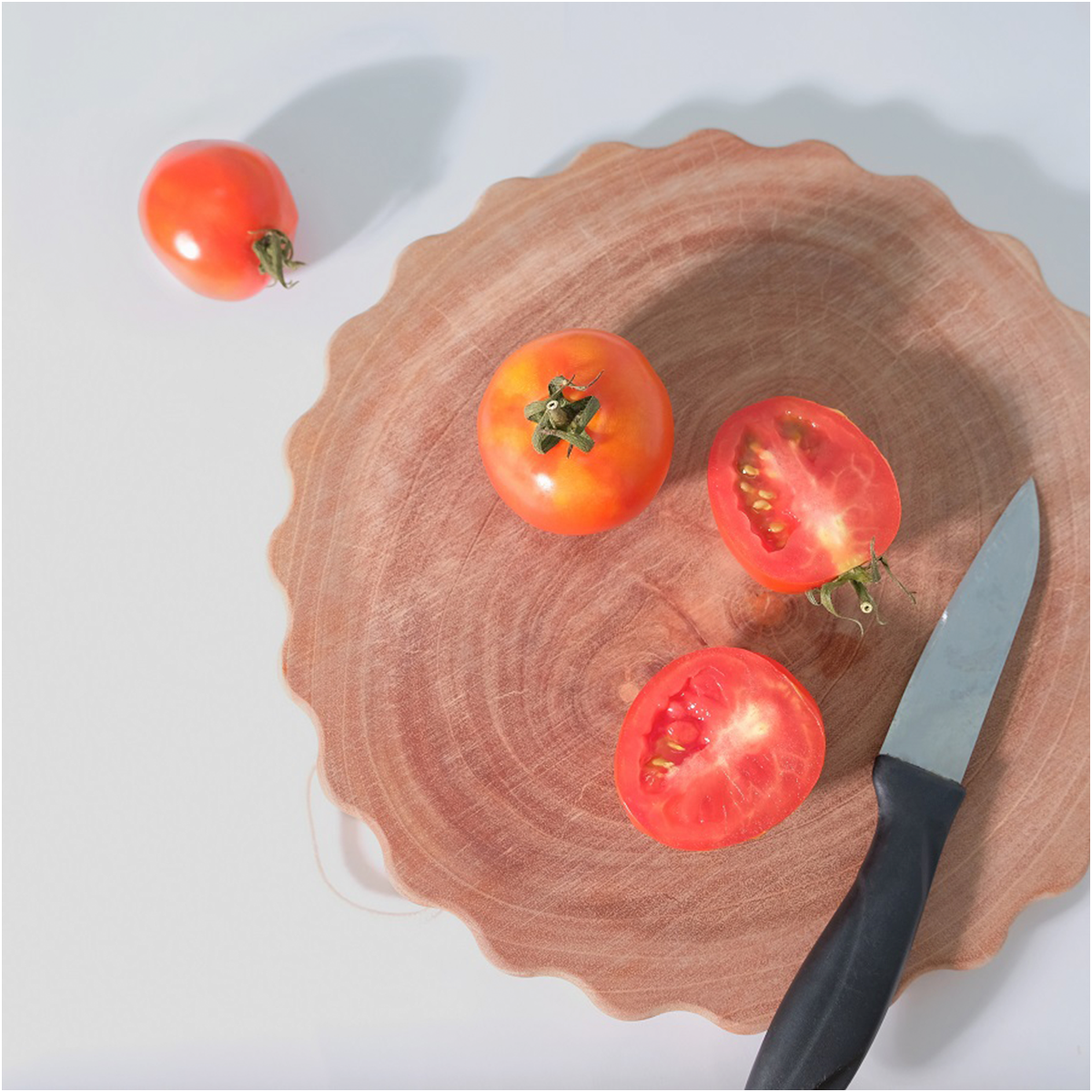 XK884 - Wooden cutting board cookie shape 26cm