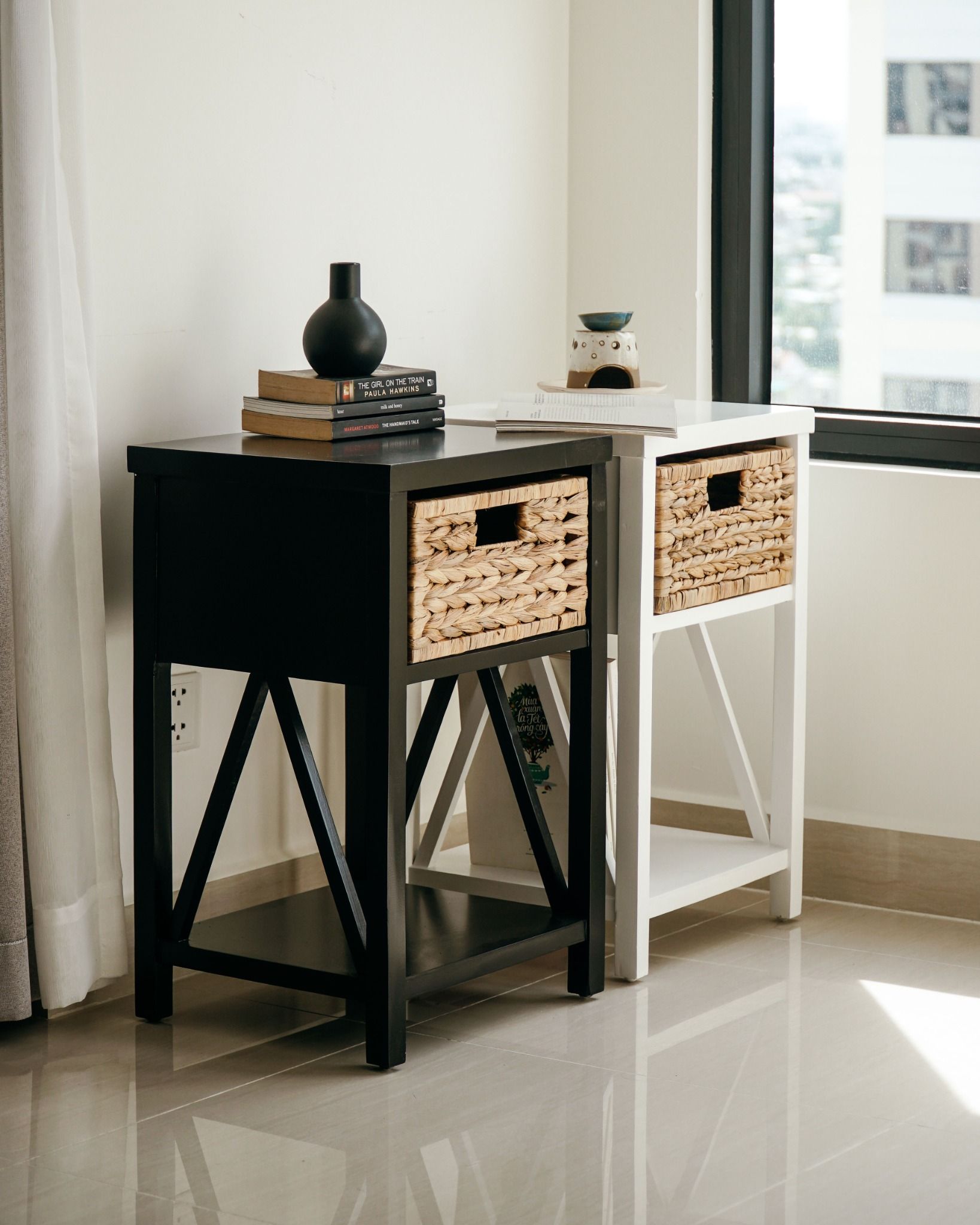  TAB ĐẦU GIƯỜNG / SIDE TABLE HỘC LỤC BÌNH - ĐEN (WH-995BLK) 