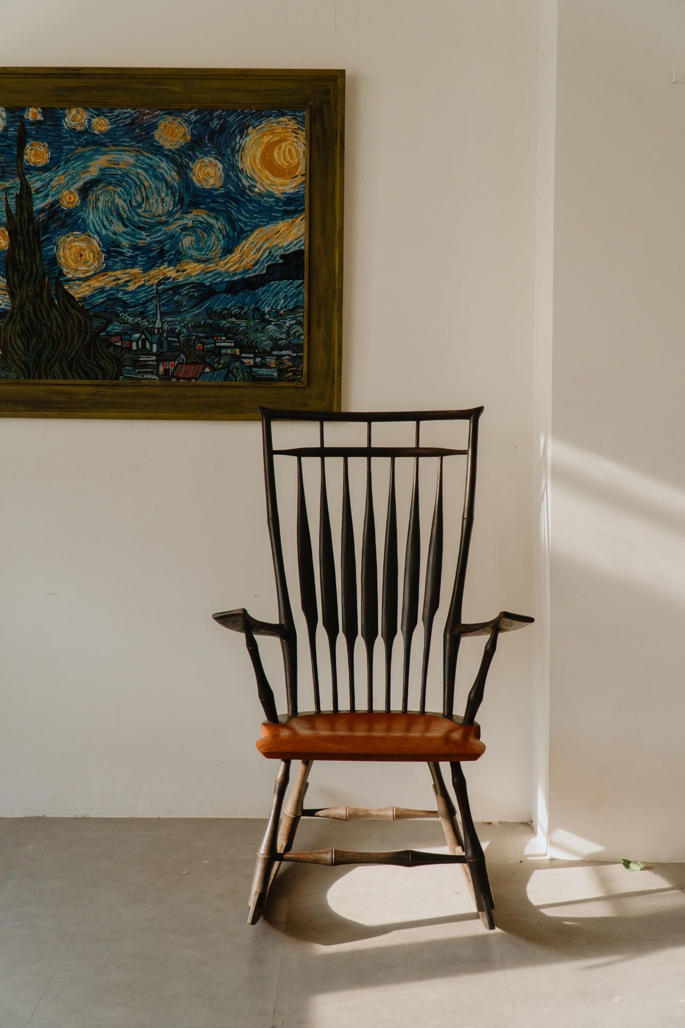 ROCKING CHAIR