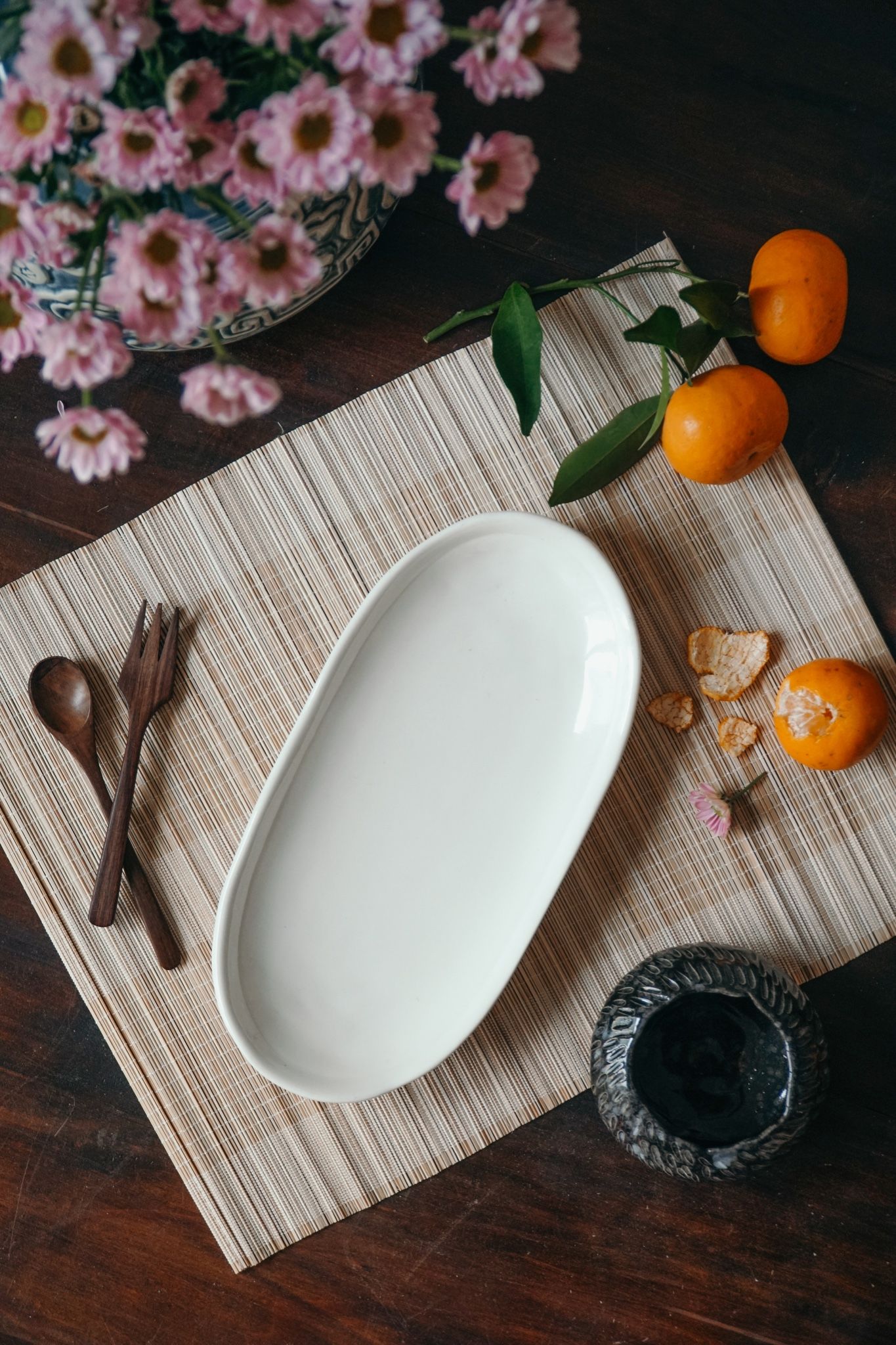 Dĩa Oval trắng