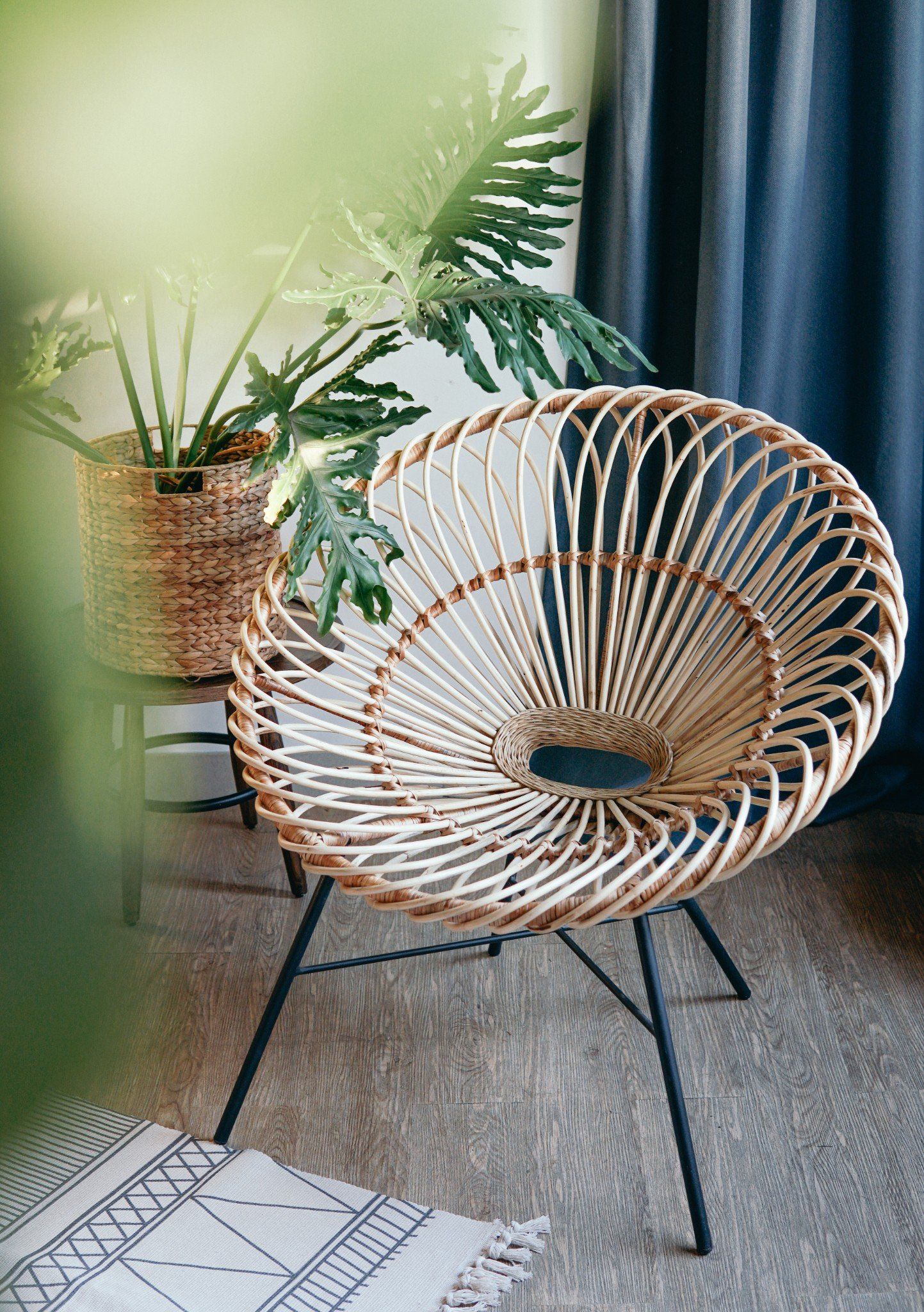 GHẾ MÂY ĐAN TRÒN CHÂN SẮT