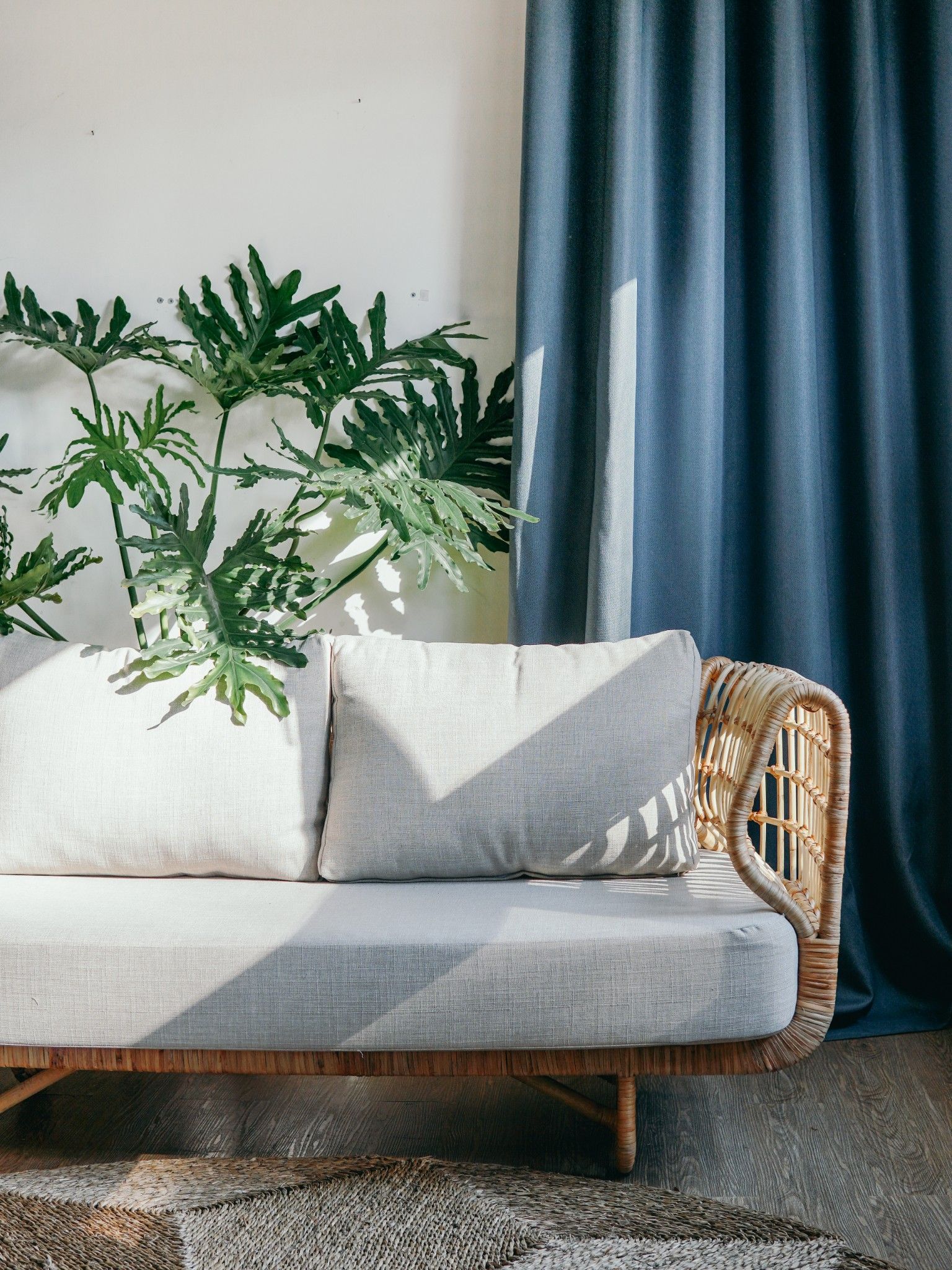 SOFA MÂY NỮ HOÀNG