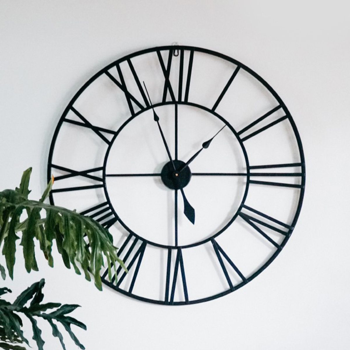 Đồng hồ treo tường ROMAN 60cm