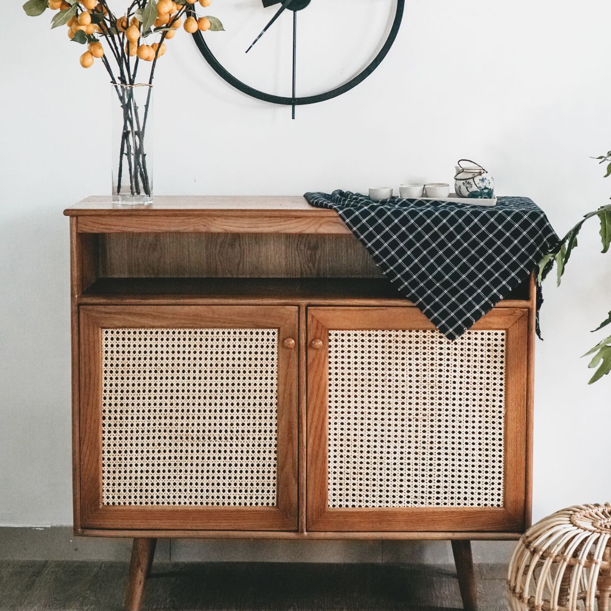 Tủ mây Console Cane