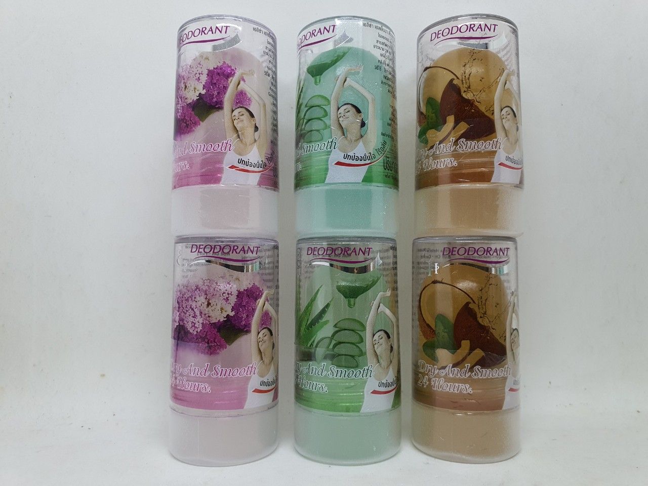 Lăn Khử Mùi Đá Khoáng Deodorant Hương Dừa Chính Hãng Thái Lan 70 gam