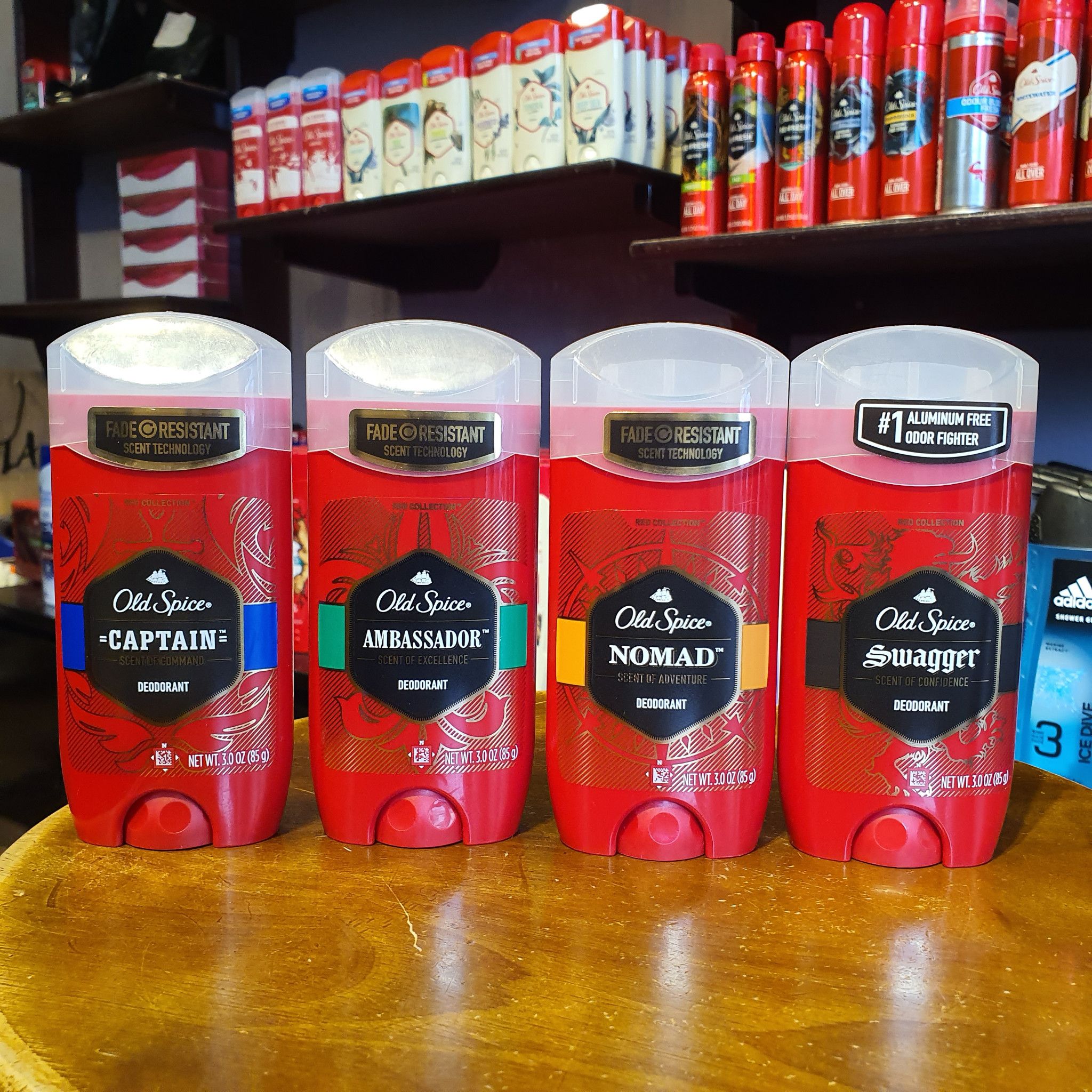Lăn Khử Mùi Nam Old Spice Red Collection NOMAD 85g