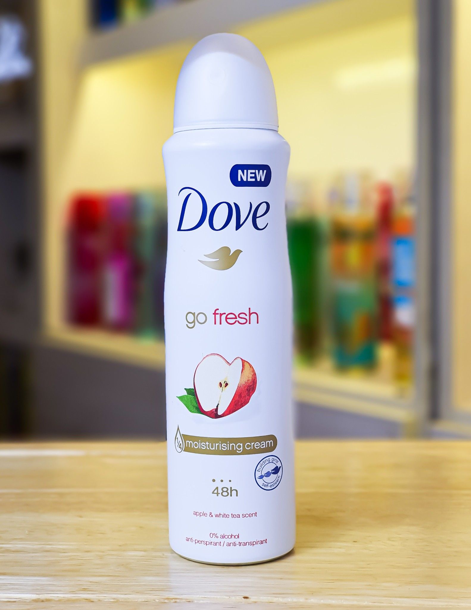 Xịt Khử Mùi Dove Go Fresh APPLE & WHITE TEA 150ml