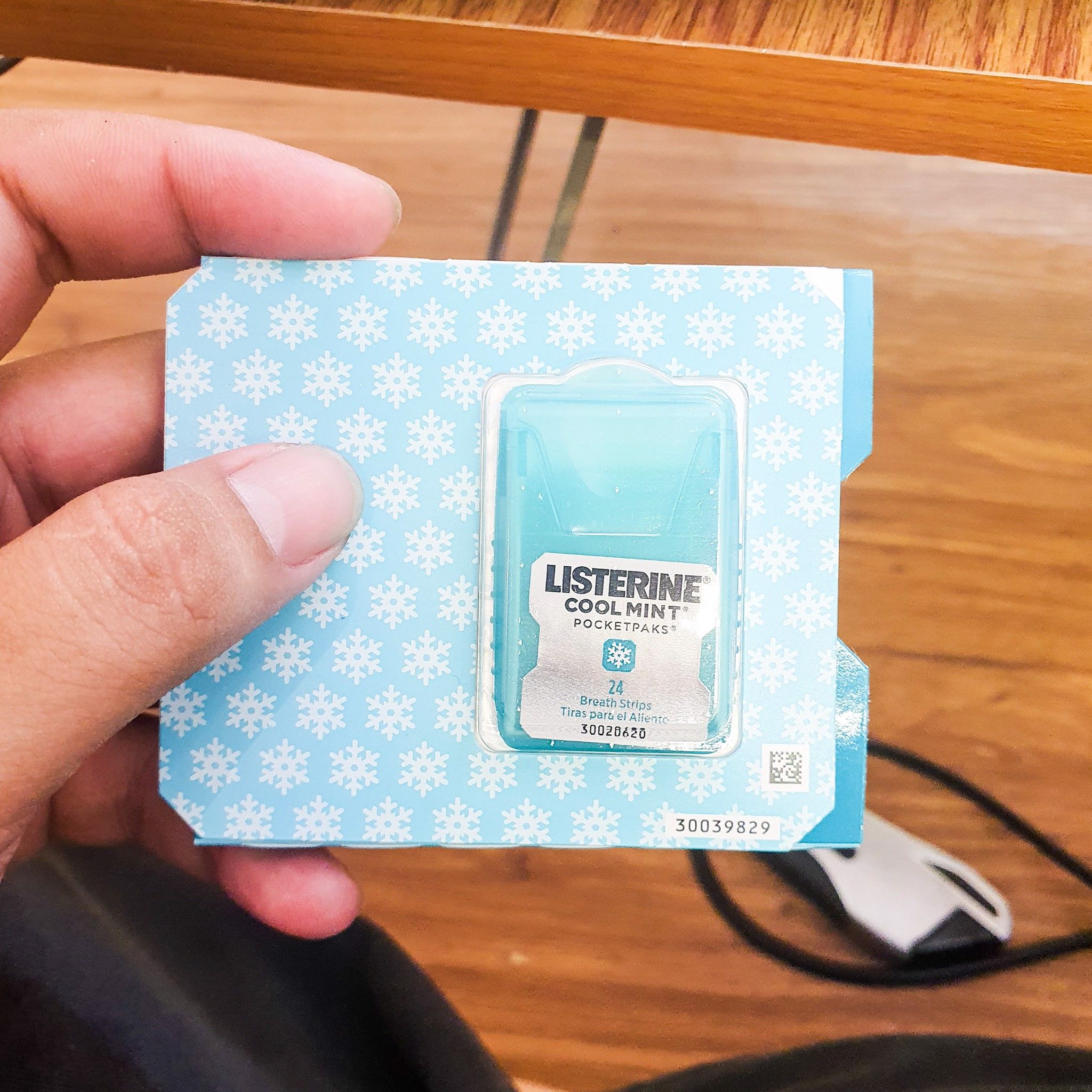 Thơm Miệng Listerine Cool Mint Vỉ Đơn