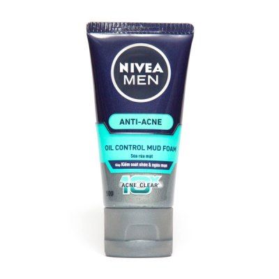 Sữa rửa mặt Nivea Men 100g