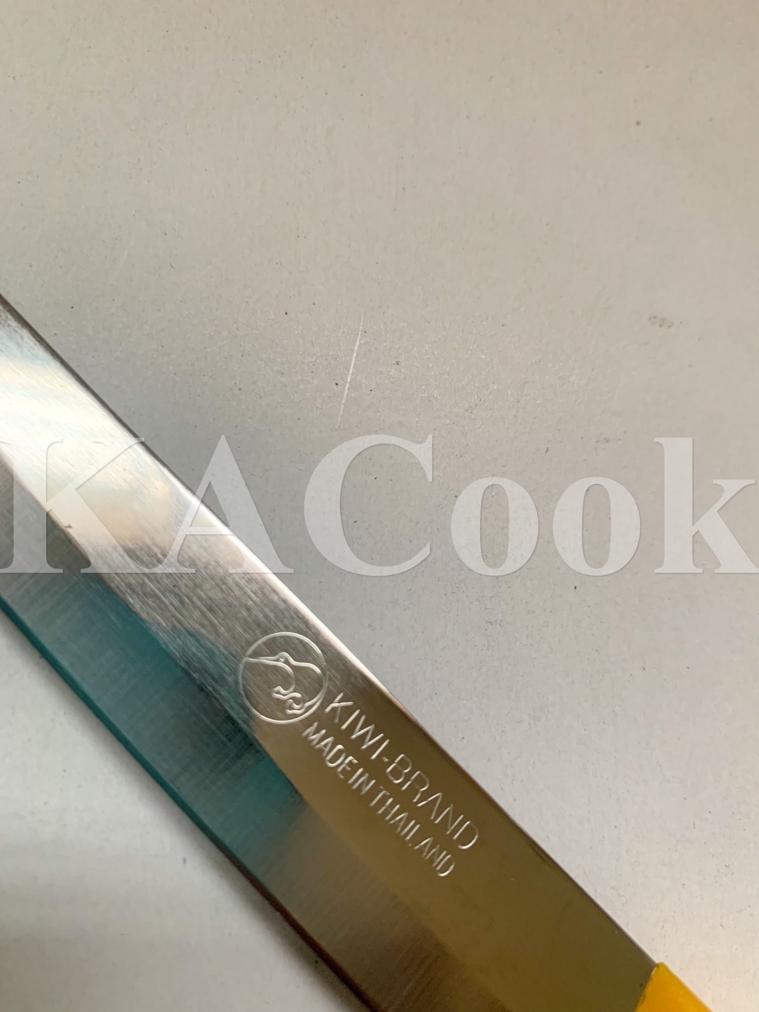 Dao Kiwi Thái 511 cán nhựa đầu nhọn