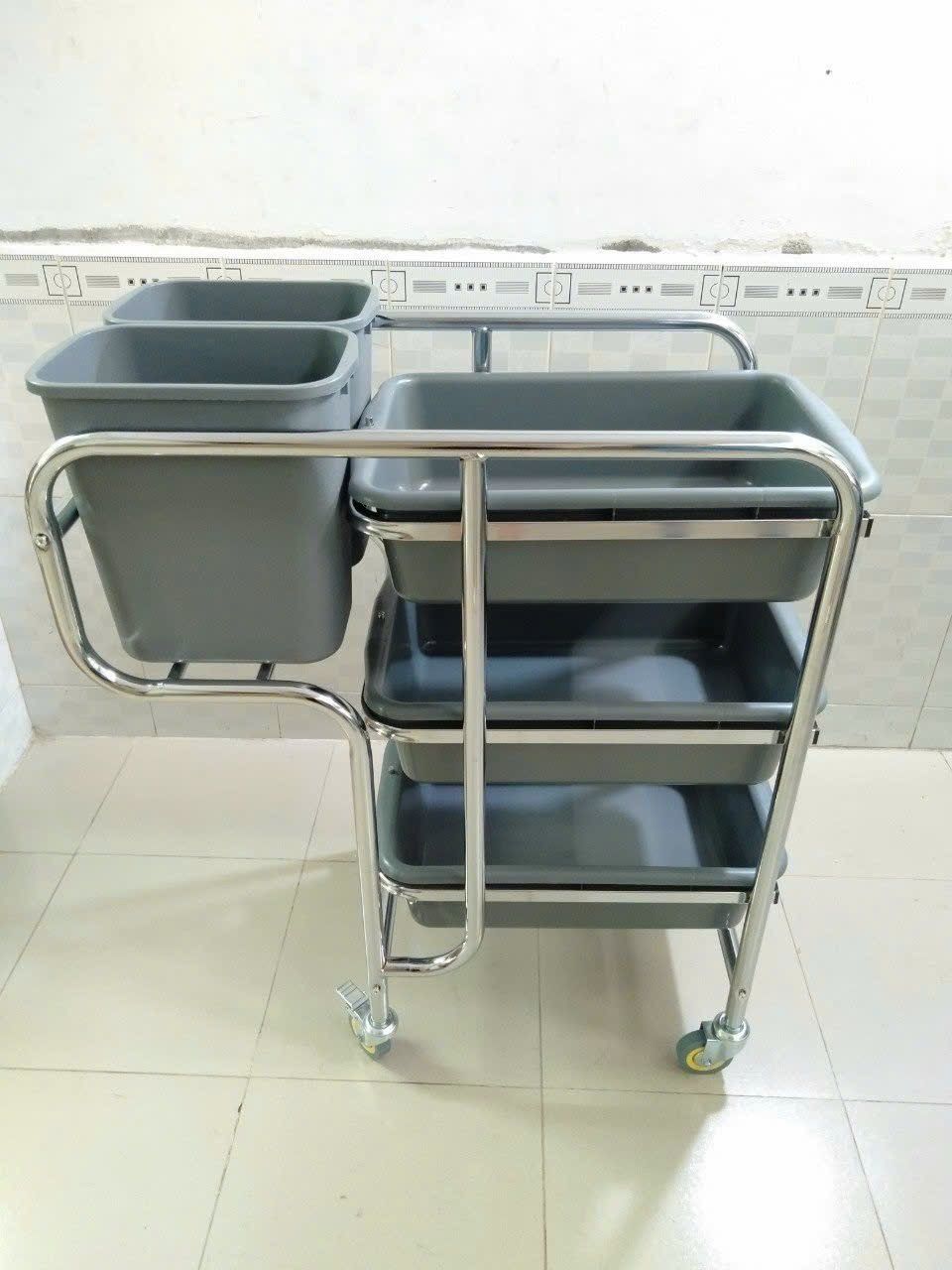 Xe thu dọn thức ăn