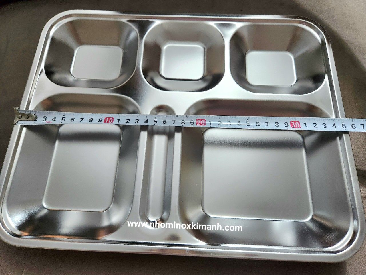 Khay cơm phần 6 ô 28x35.5x2.9 inox 201/inox 304