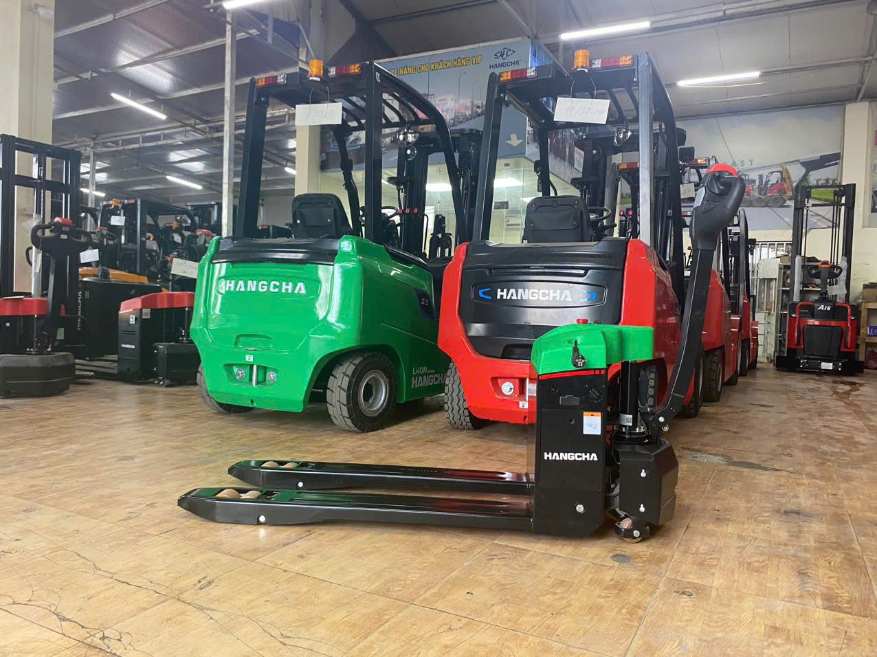 Xe Nâng Tay Điện 1.5 Tấn Sạc Nhanh 1-2h || Giá 3x Triệu || Bảo Hành 3 Năm
