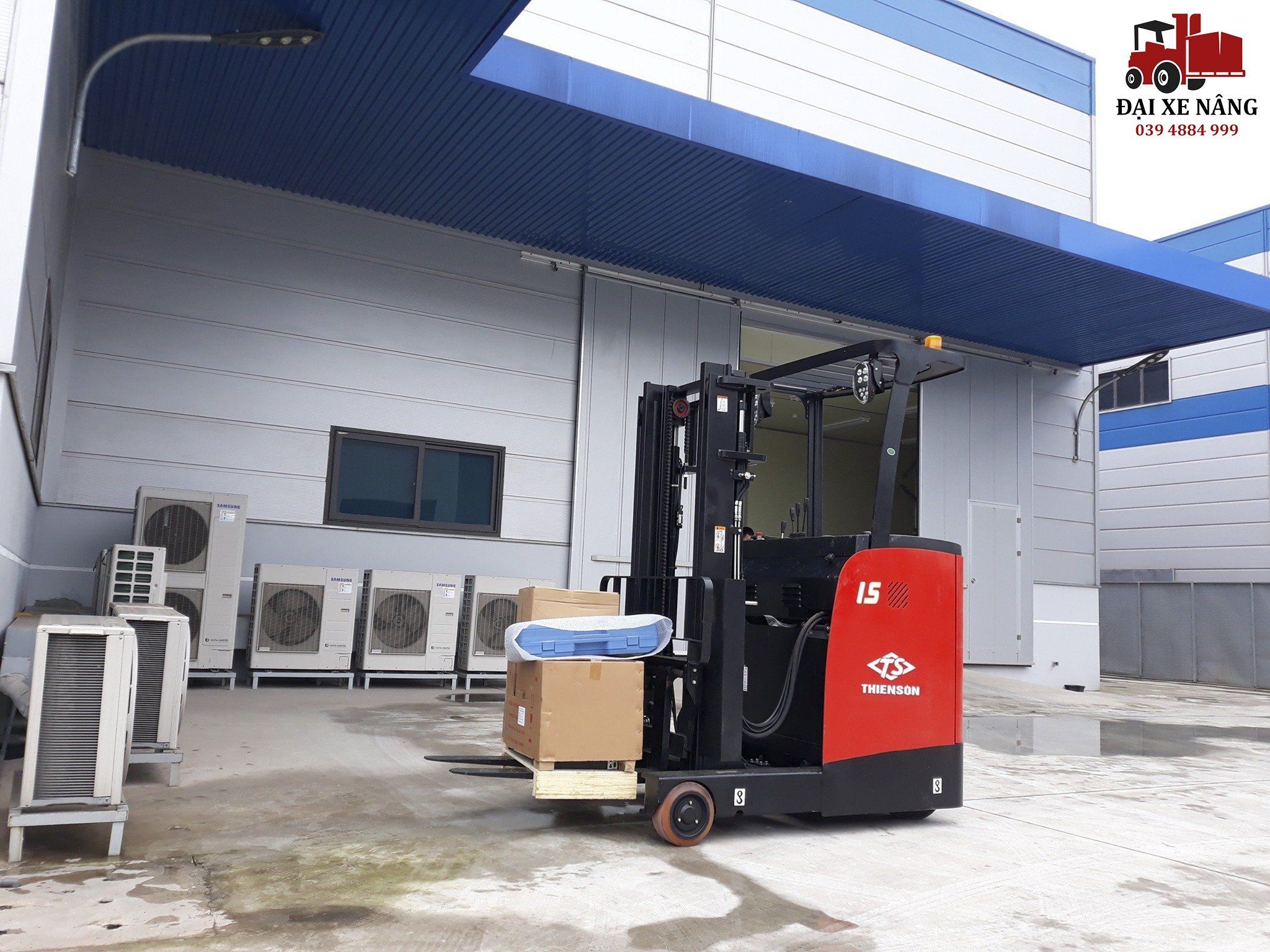 Xe Nâng Điện Reach Truck 2 Tấn Đứng Lái