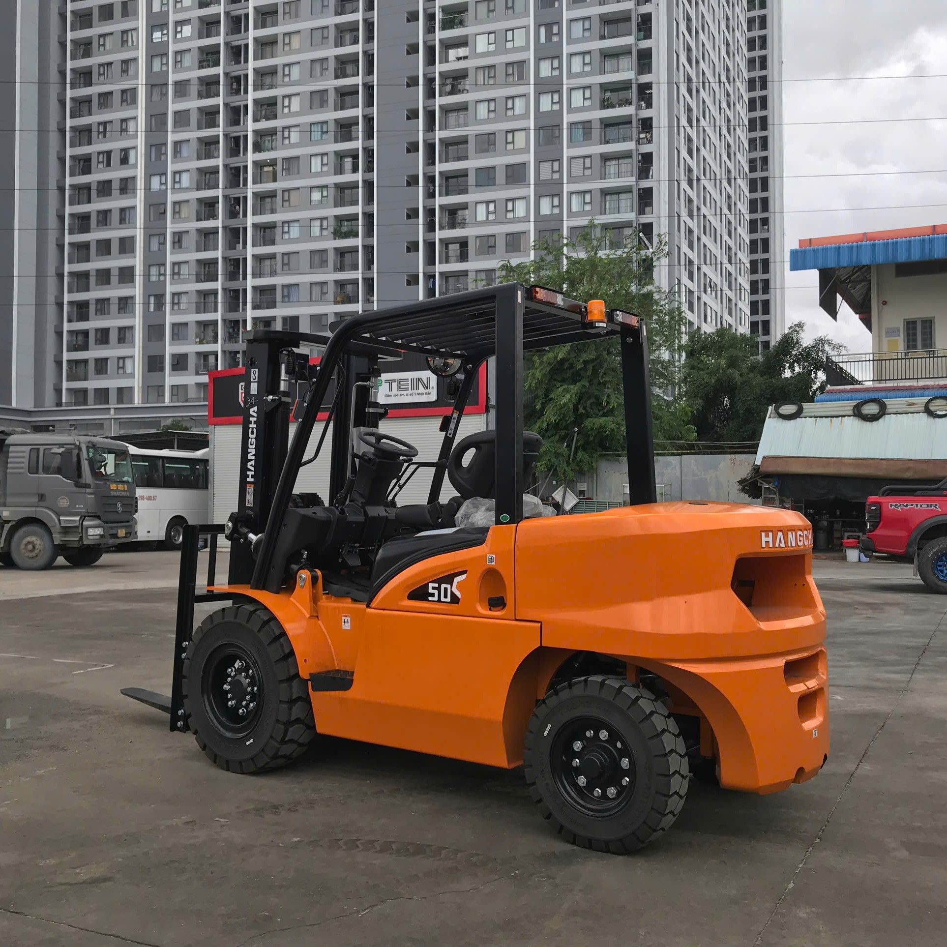 Xe Nâng Dầu 5 Tấn Mới 100% Cực Bền Bỉ || Giá Siêu Tốt || Bảo Hành 2 Năm