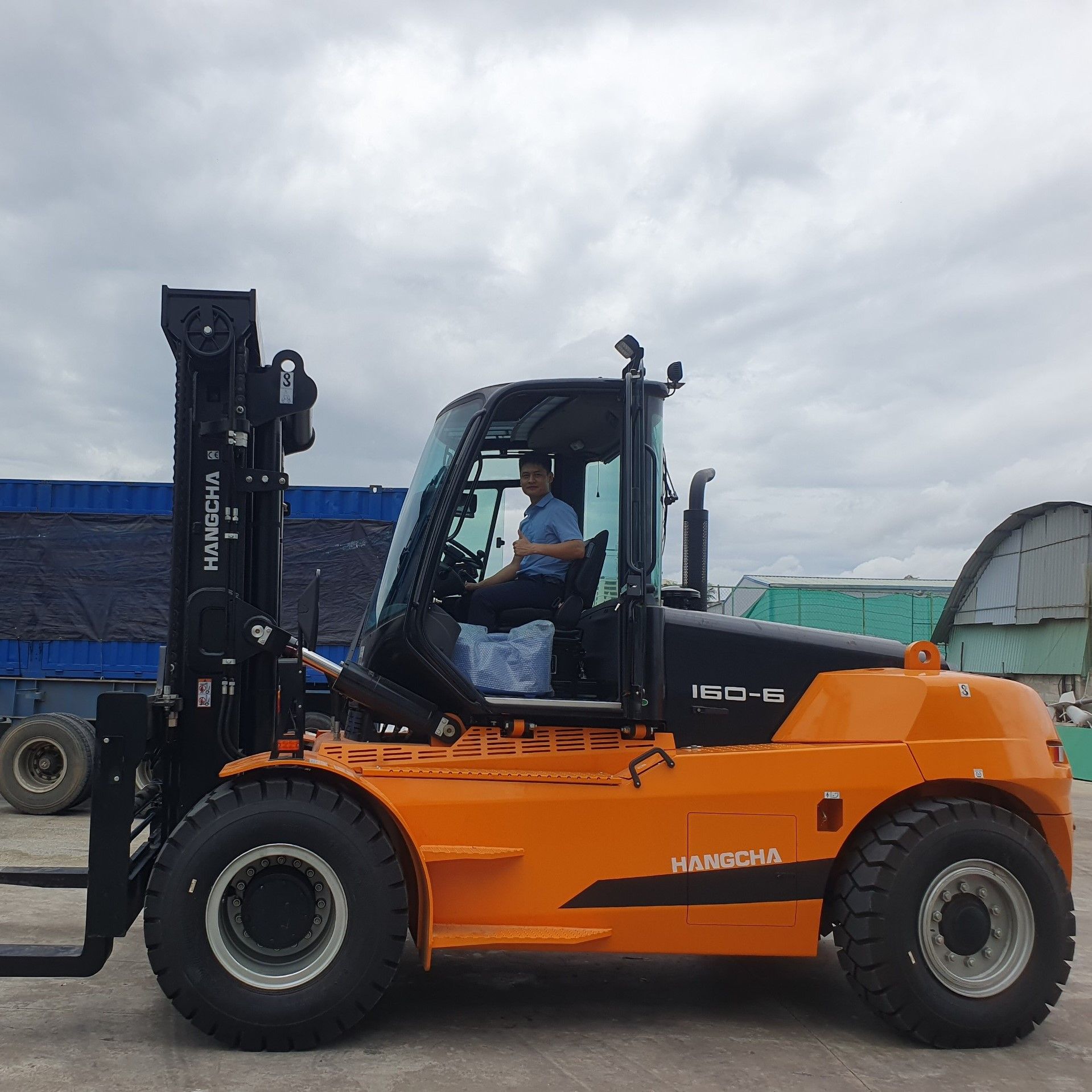 Xe Nâng Dầu 16 Tấn Mới 100% || Chính Hãng, Giá Tốt
