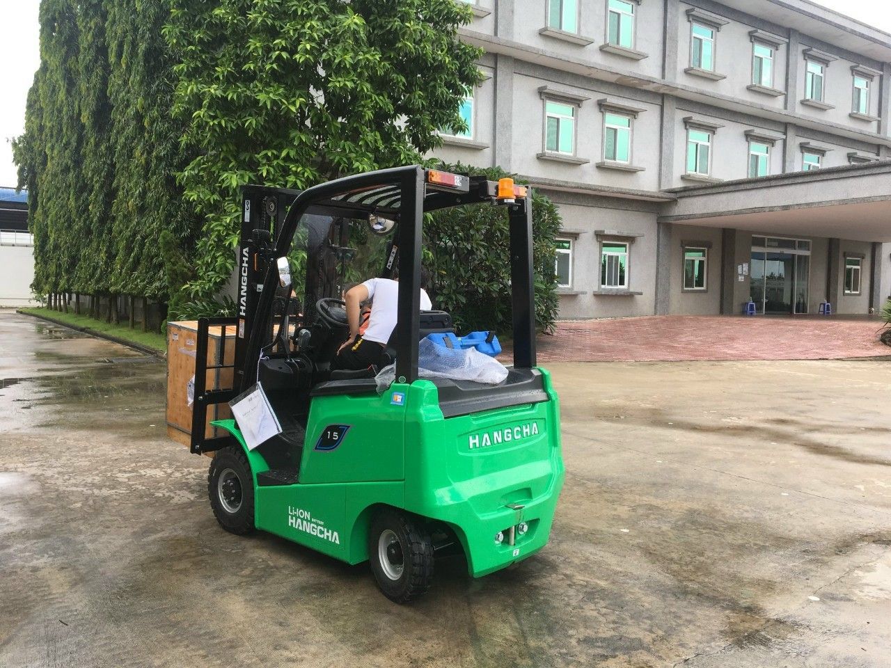 Xe Nâng Điện 1.5 Tấn Mới