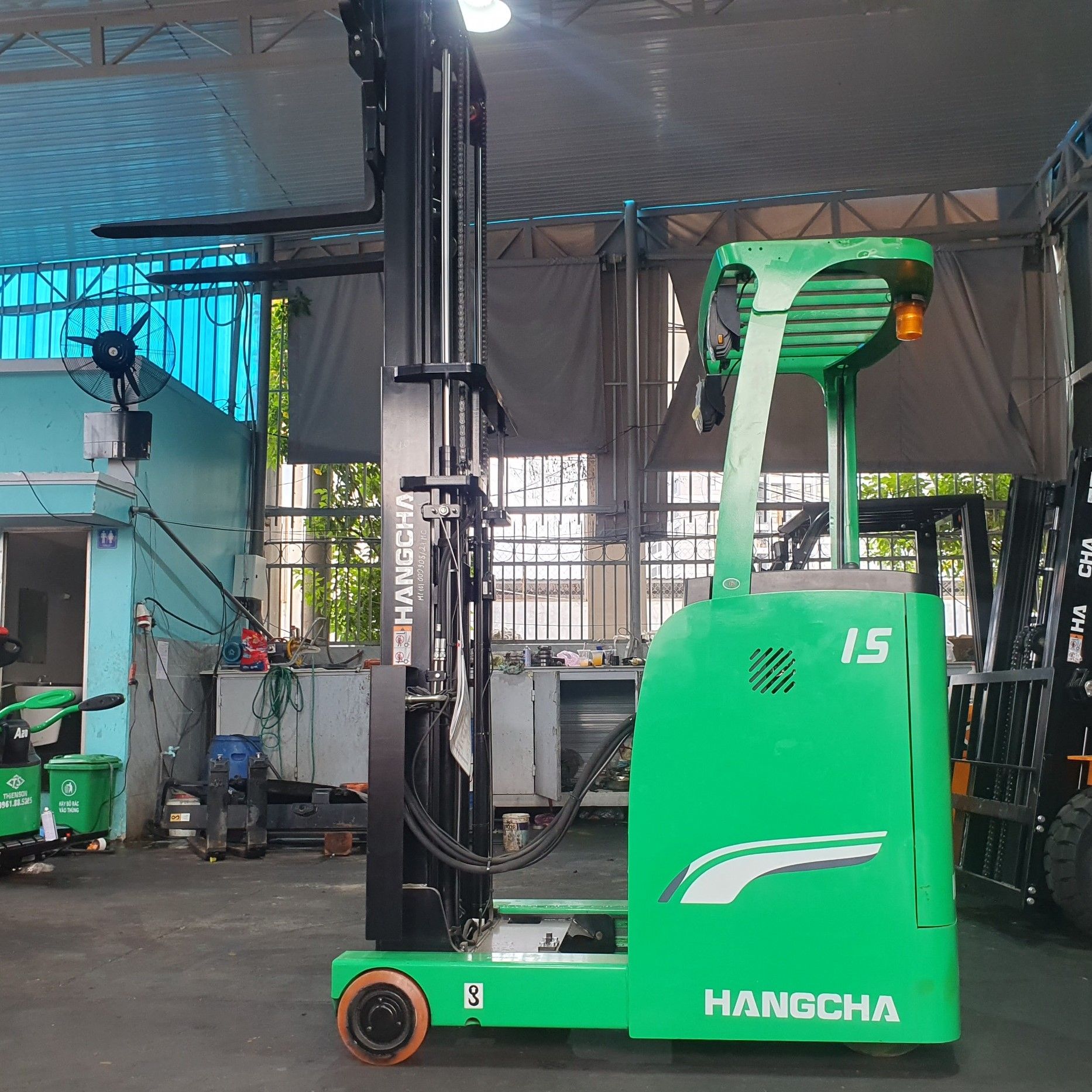 Xe Nâng Điện Lithium Reach Truck Đứng Lái 1.2 - 1.8 Tấn Hangcha