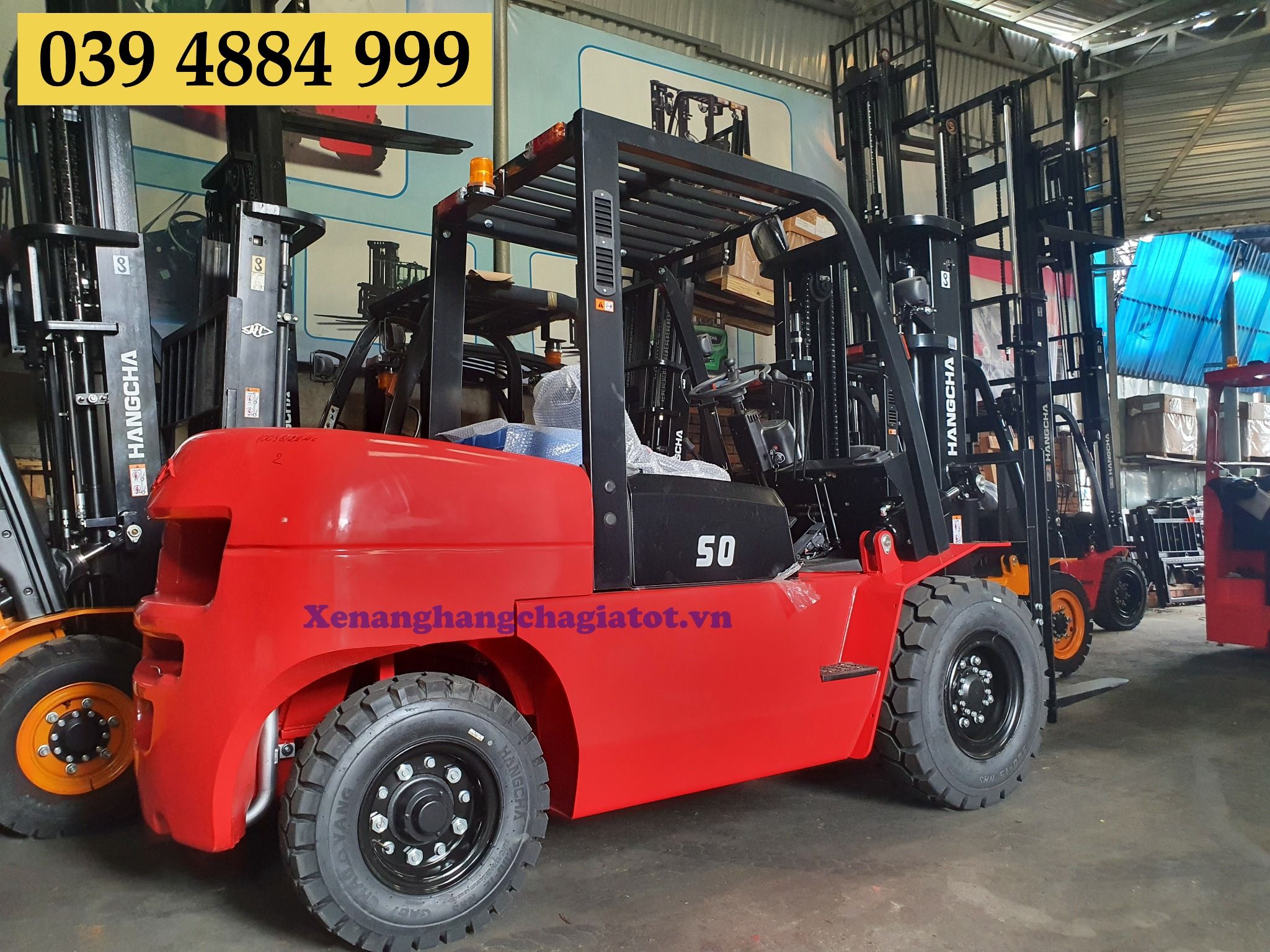 Xe Nâng Dầu 5 Tấn Mới