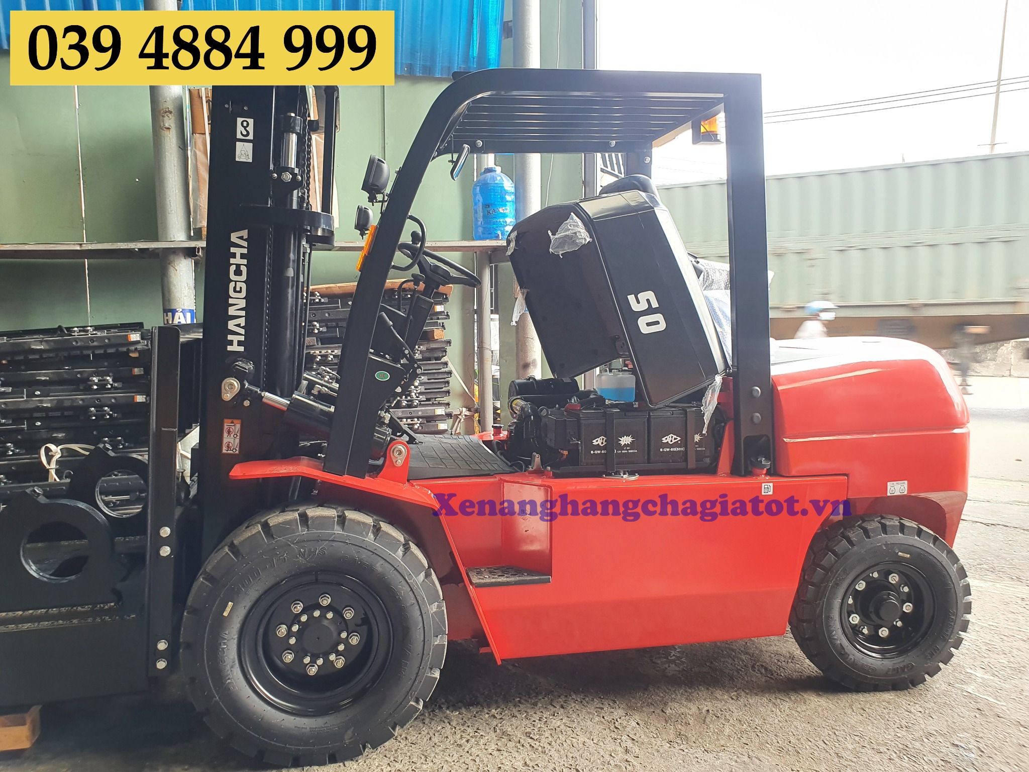 Xe Nâng Dầu 5 Tấn Mới