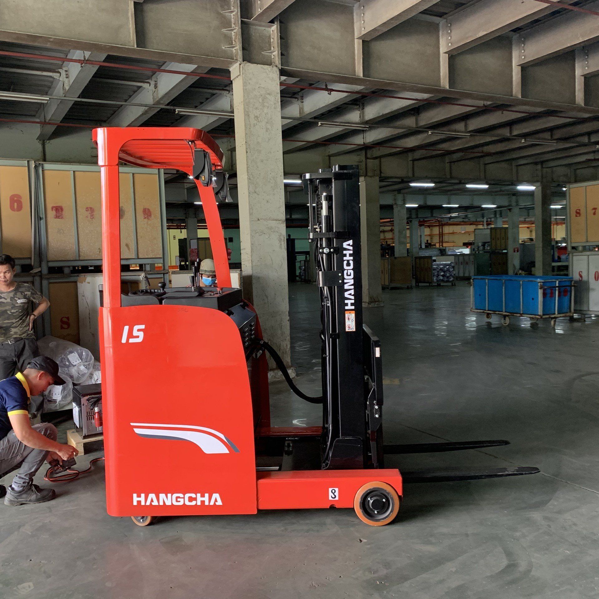 Xe nâng điện Reach Truck 1.5 CQD15-AC2S tấn đứng lái