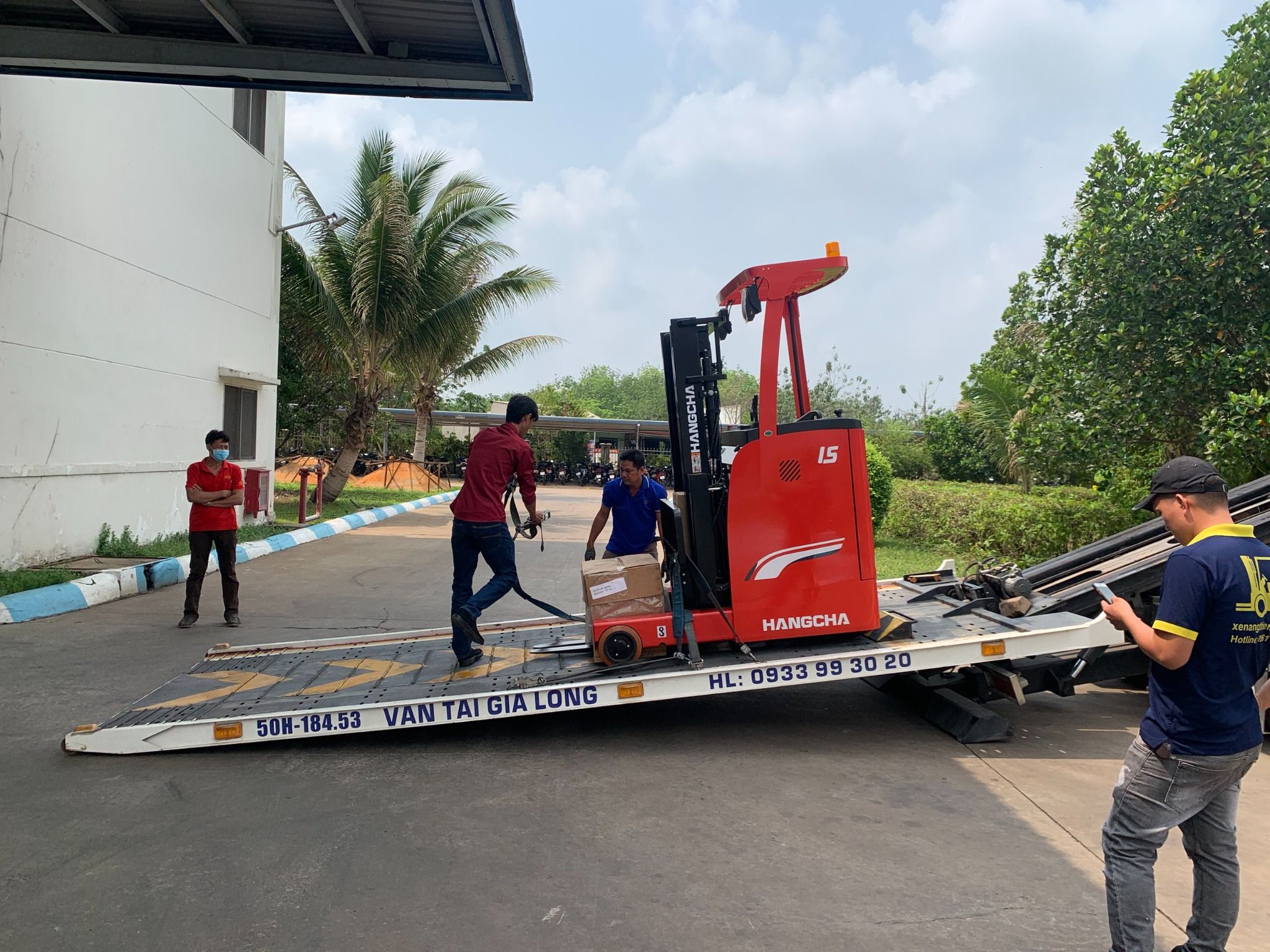 Xe nâng điện Reach Truck 1.5 CQD15-AC2S tấn đứng lái