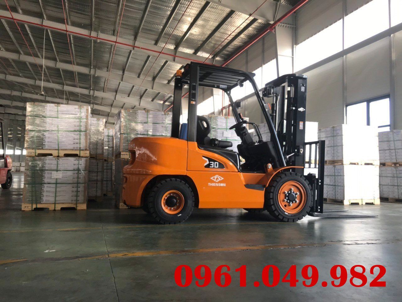 Xe Nâng Dầu 3 Tấn Mới 100% Cực Bền Bỉ || Giá Siêu Tốt || Bảo Hành 2 Năm