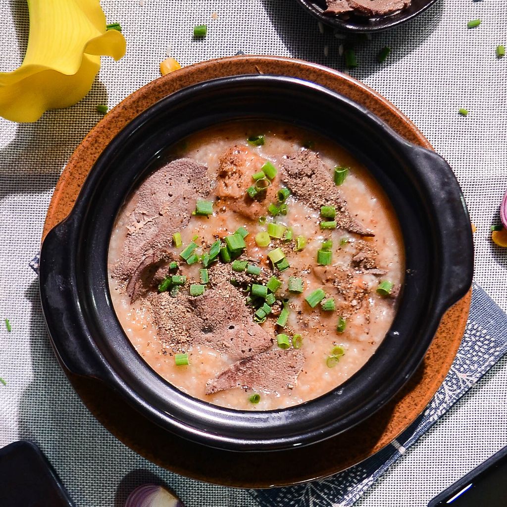  CHÁO SƯỜN GAN (Rice Porridge With Pork Ribs & Livers) 