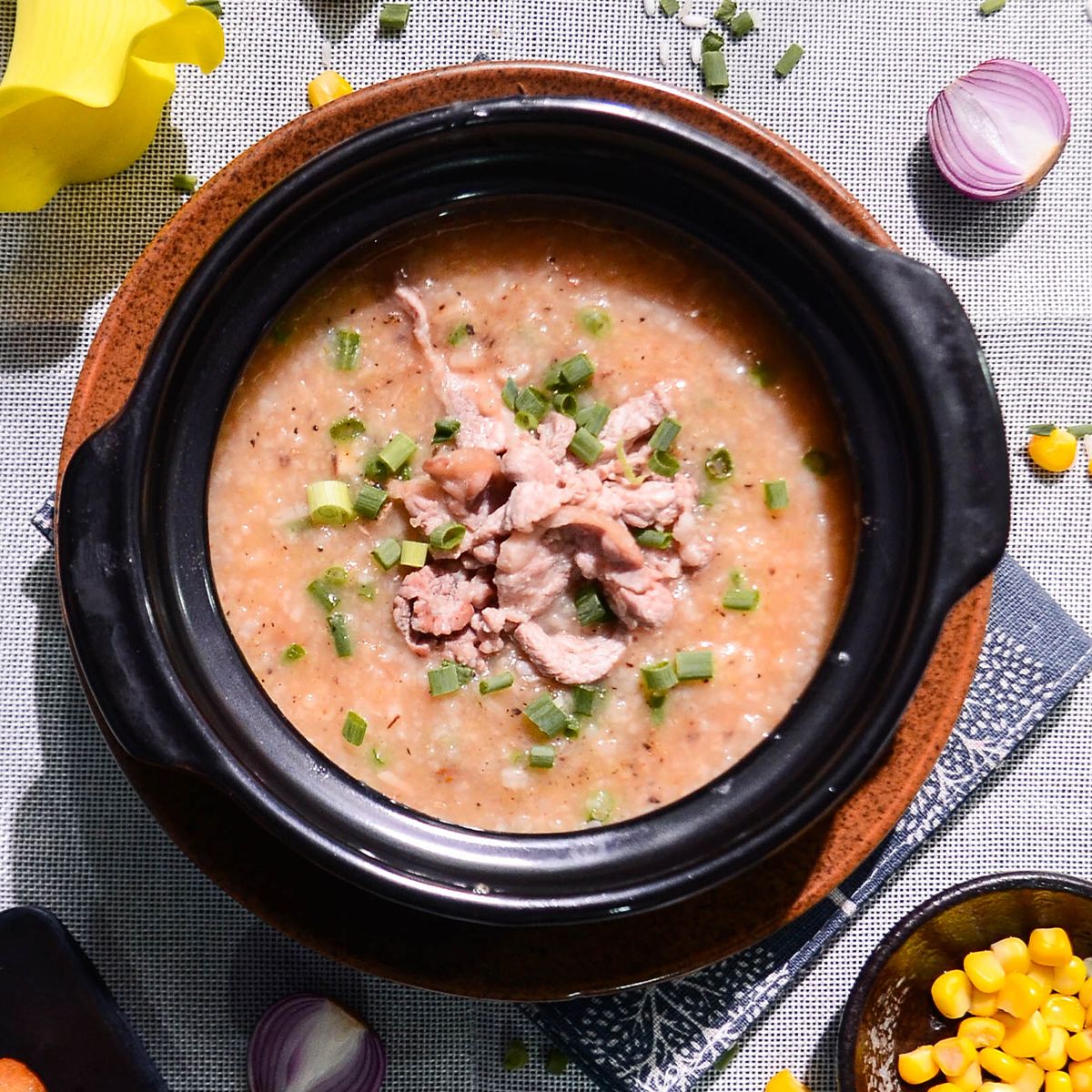  CHÁO THỊT HEO (Rice Porridge With Pork) 