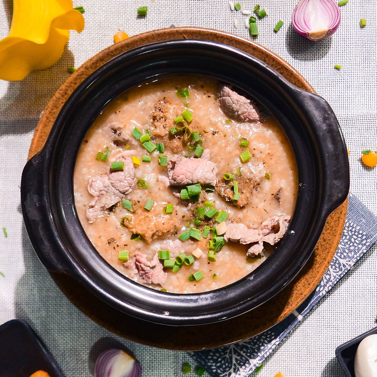 CHÁO THỊT BÒ (Rice Porridge With Beef)