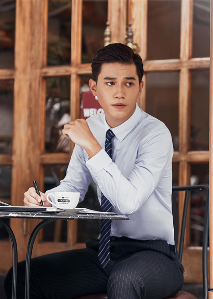 Áo sơ mi dài tay họa tiết nhí
