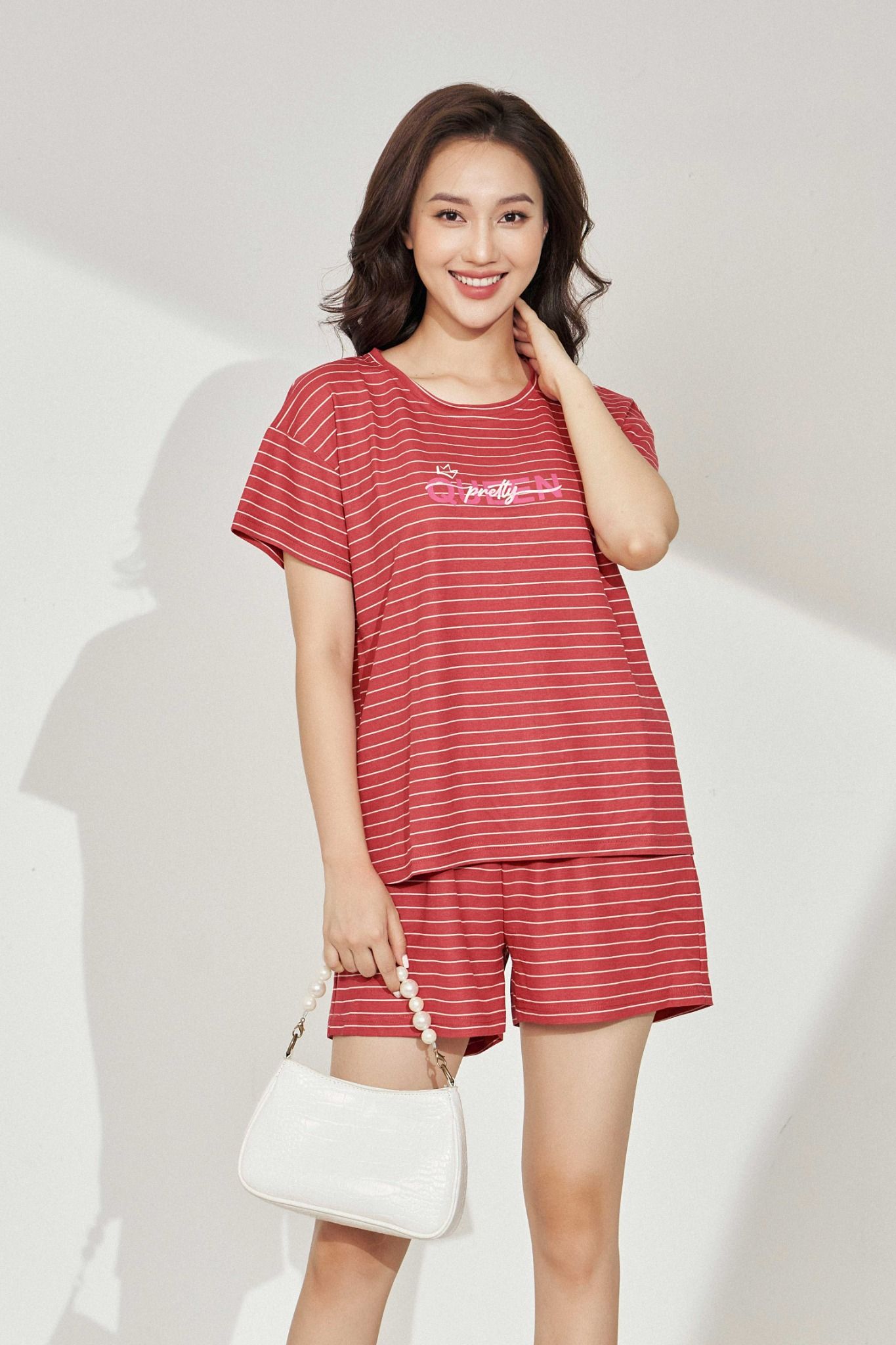 Quần đùi bộ cotton nữ thiết kế kẻ Tezo - 2203QDBK02