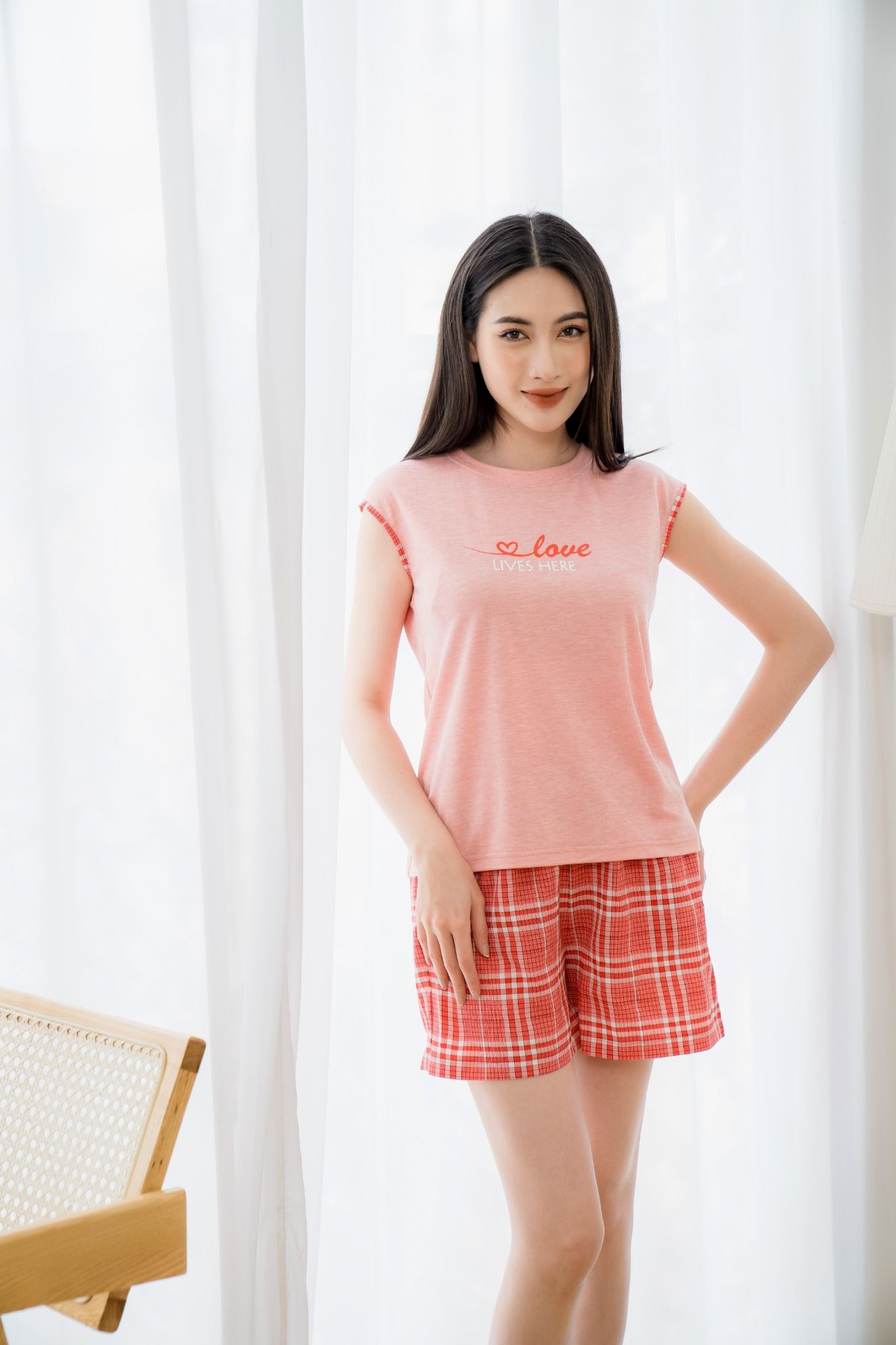 Áo nữ sát nách kẻ Tezo - 2202AOBK02