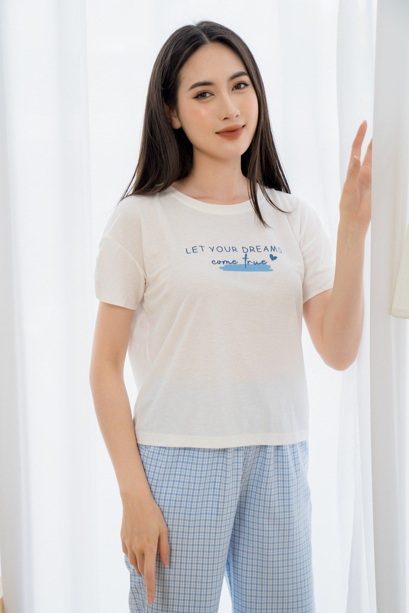 ÁO nữ kẻ cộc tay in hoạ tiết ngực Tezo - 2202AOBK01