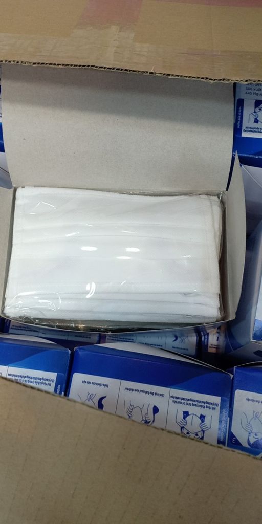 Khẩu Trang FaceMask LAKA (4 Lớp, Màu Trắng)