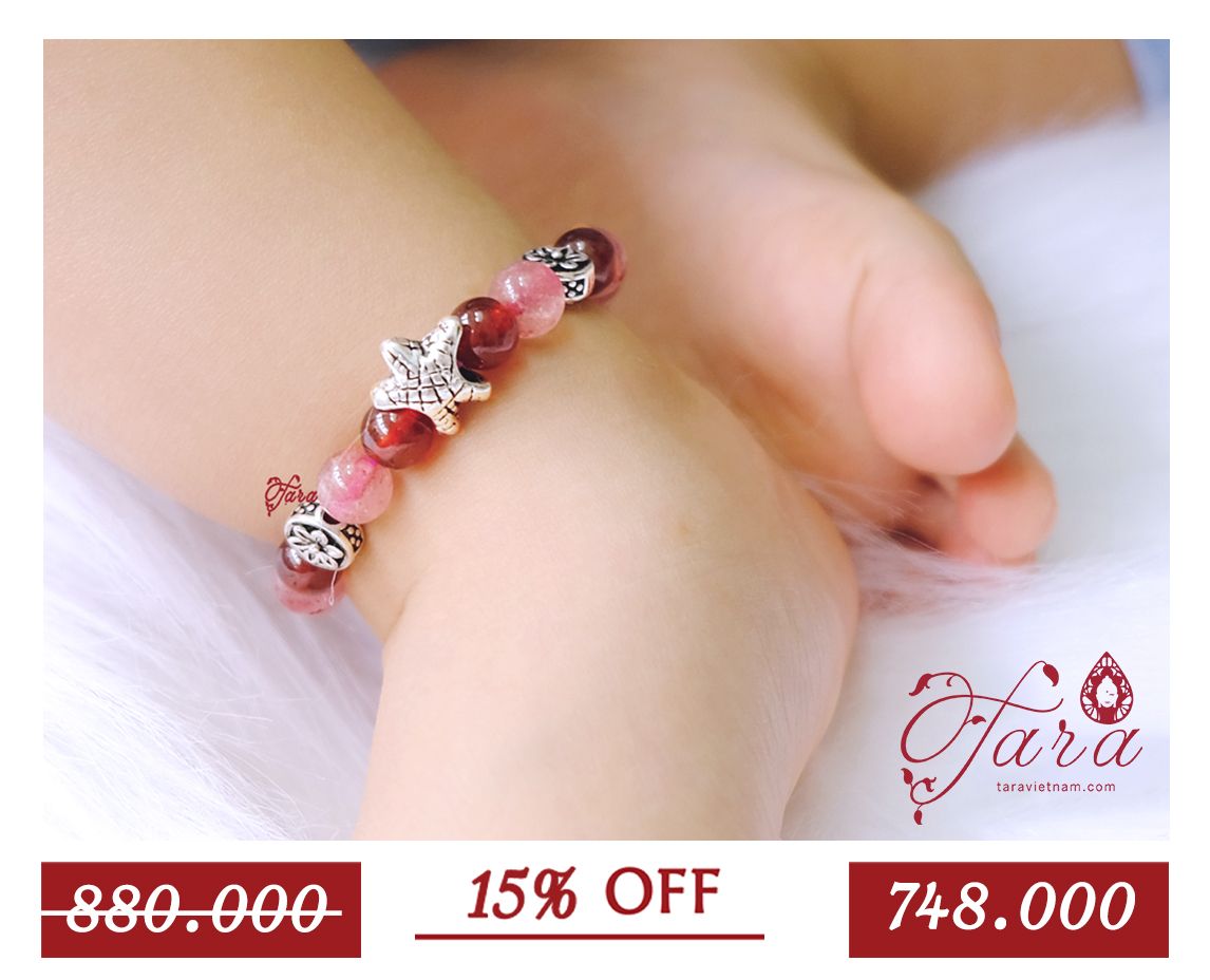 A-SALE - Vòng Thạch anh dâu hồng mix Garnet và charm bạc cho bé