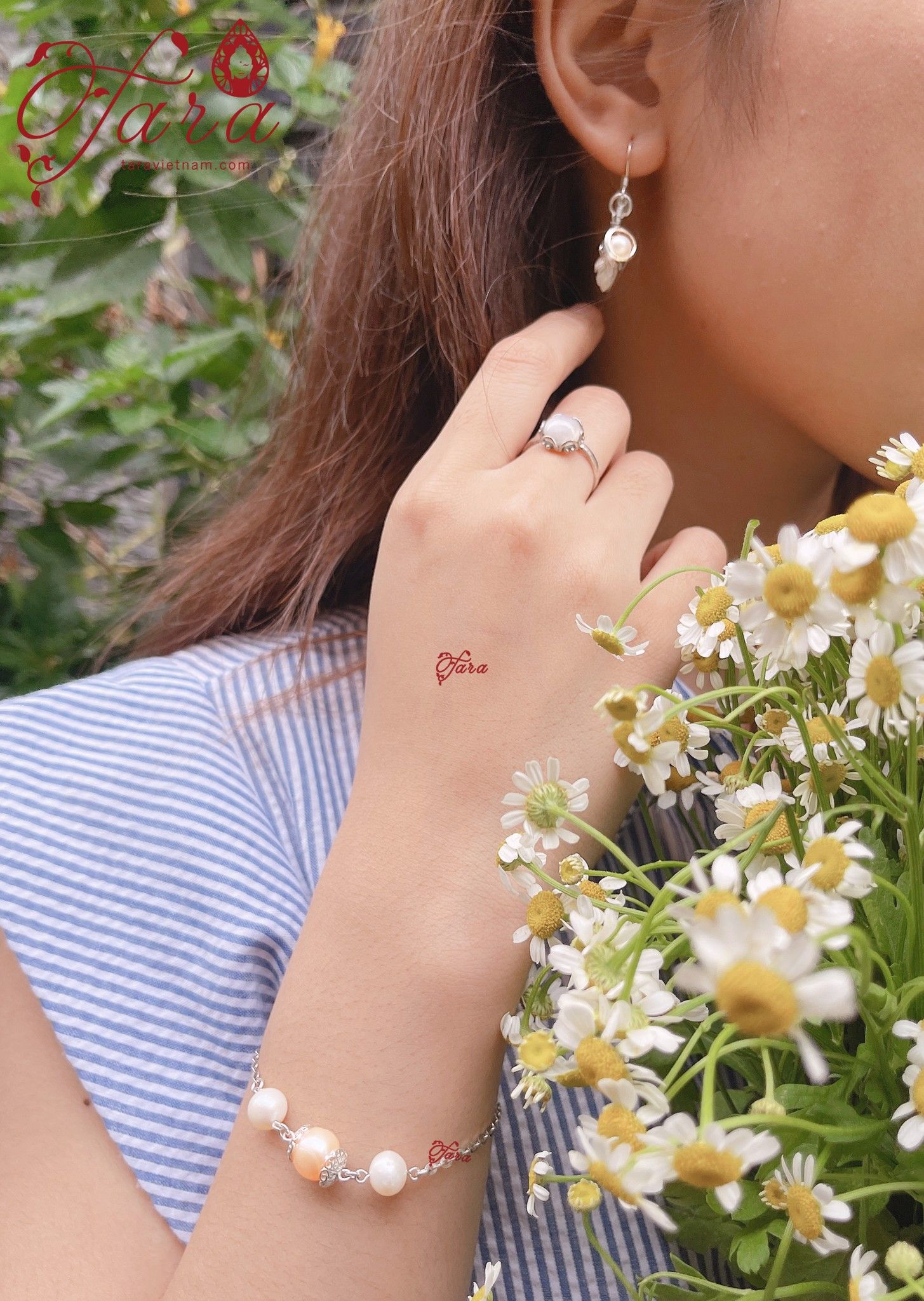 A012 - Bông tai Ngọc Trai trắng xinh xắn