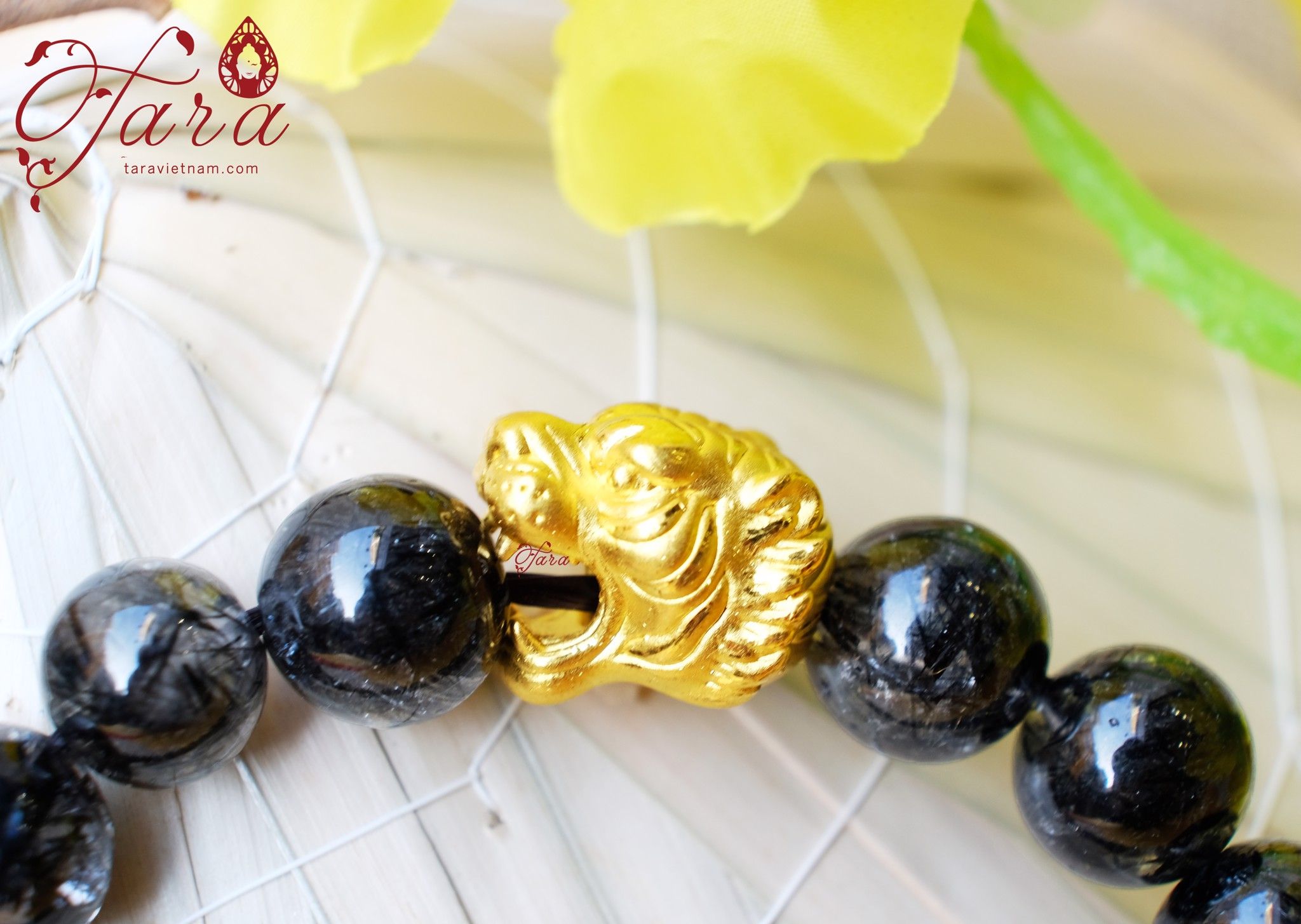 Vòng tay Thạch Anh Tóc Đen và Charm Hổ Vàng 24k (9999)