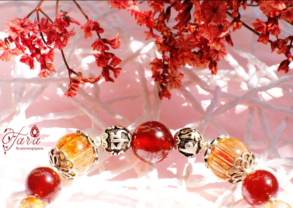 Vòng tay Thạch Anh Tóc Đỏ mix Garnet và Charm Bạc 925